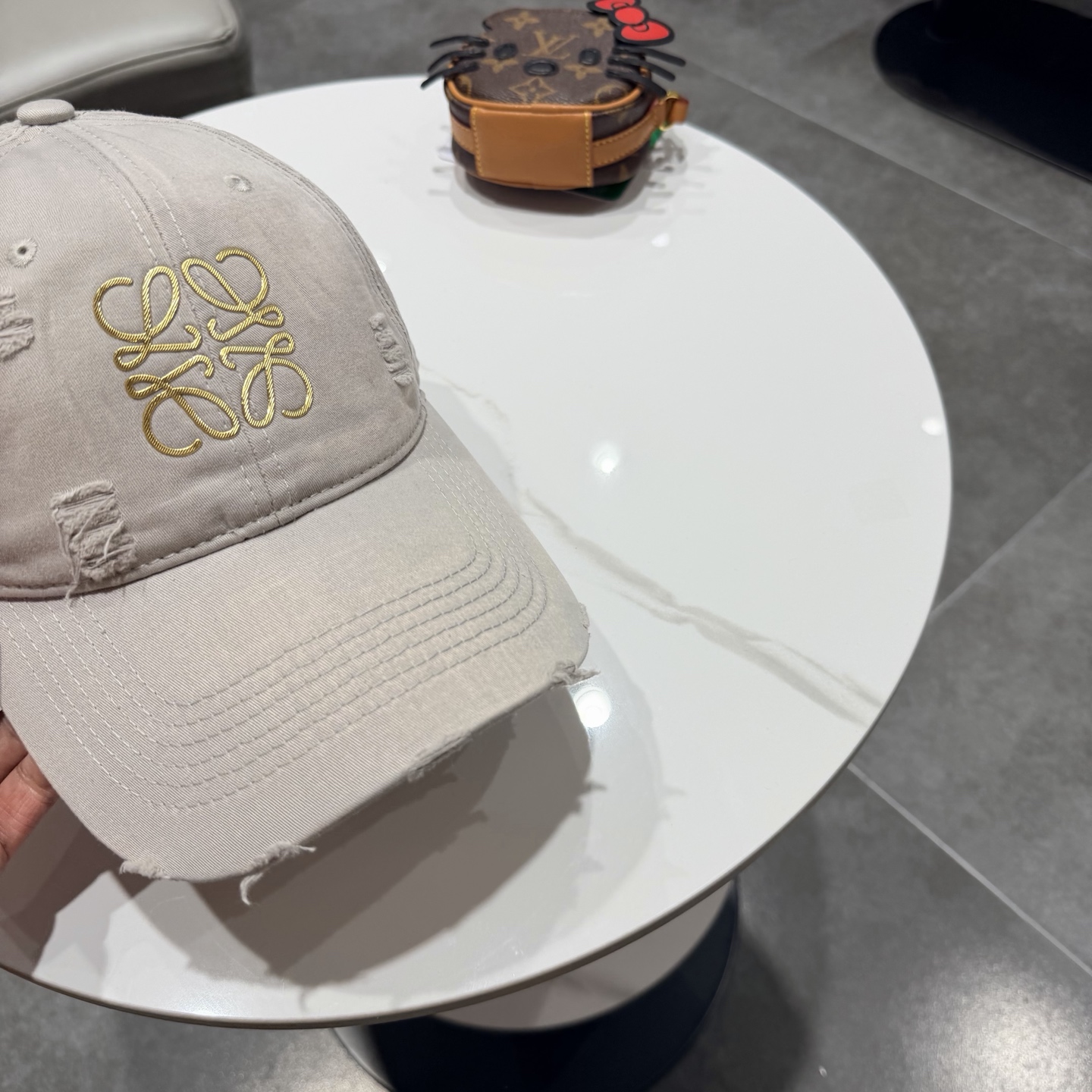 Loewe hat