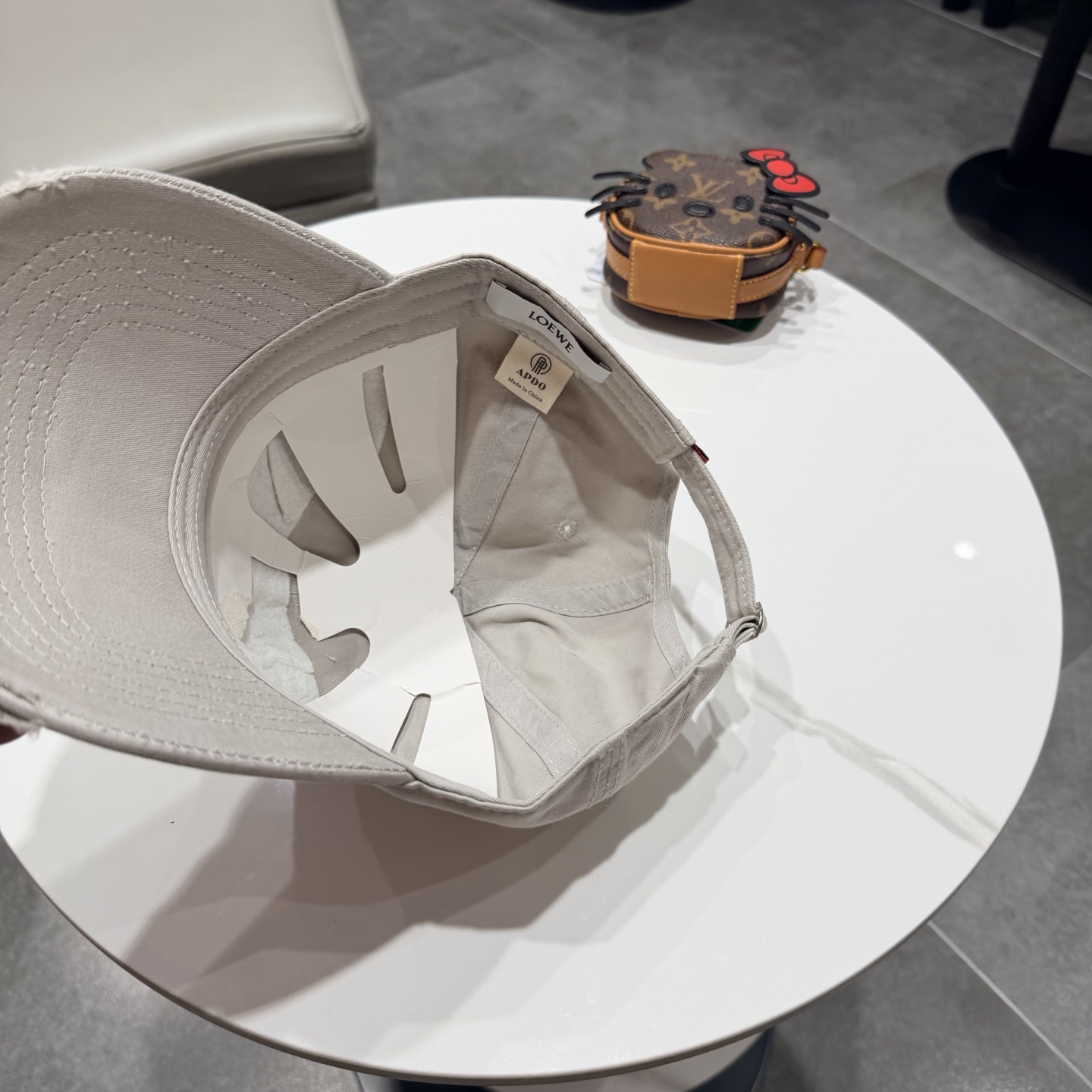 Loewe hat