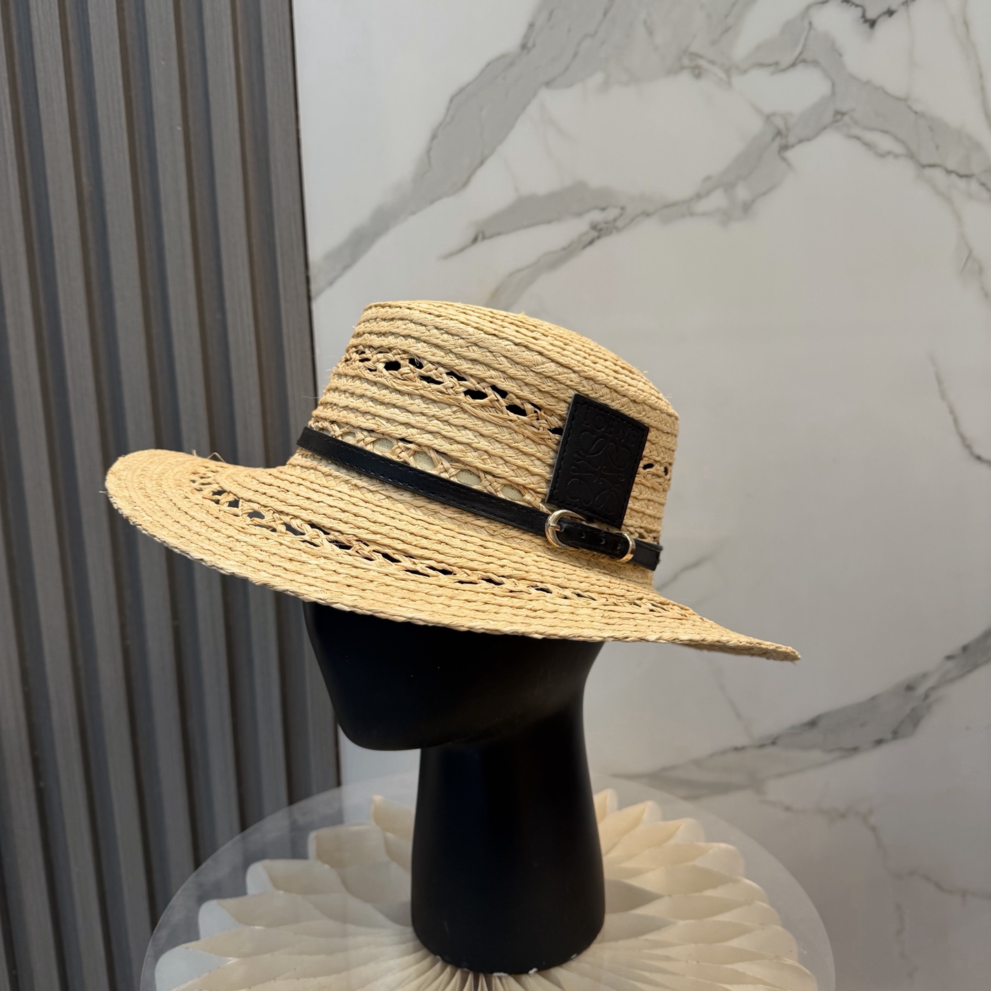 Loewe hat