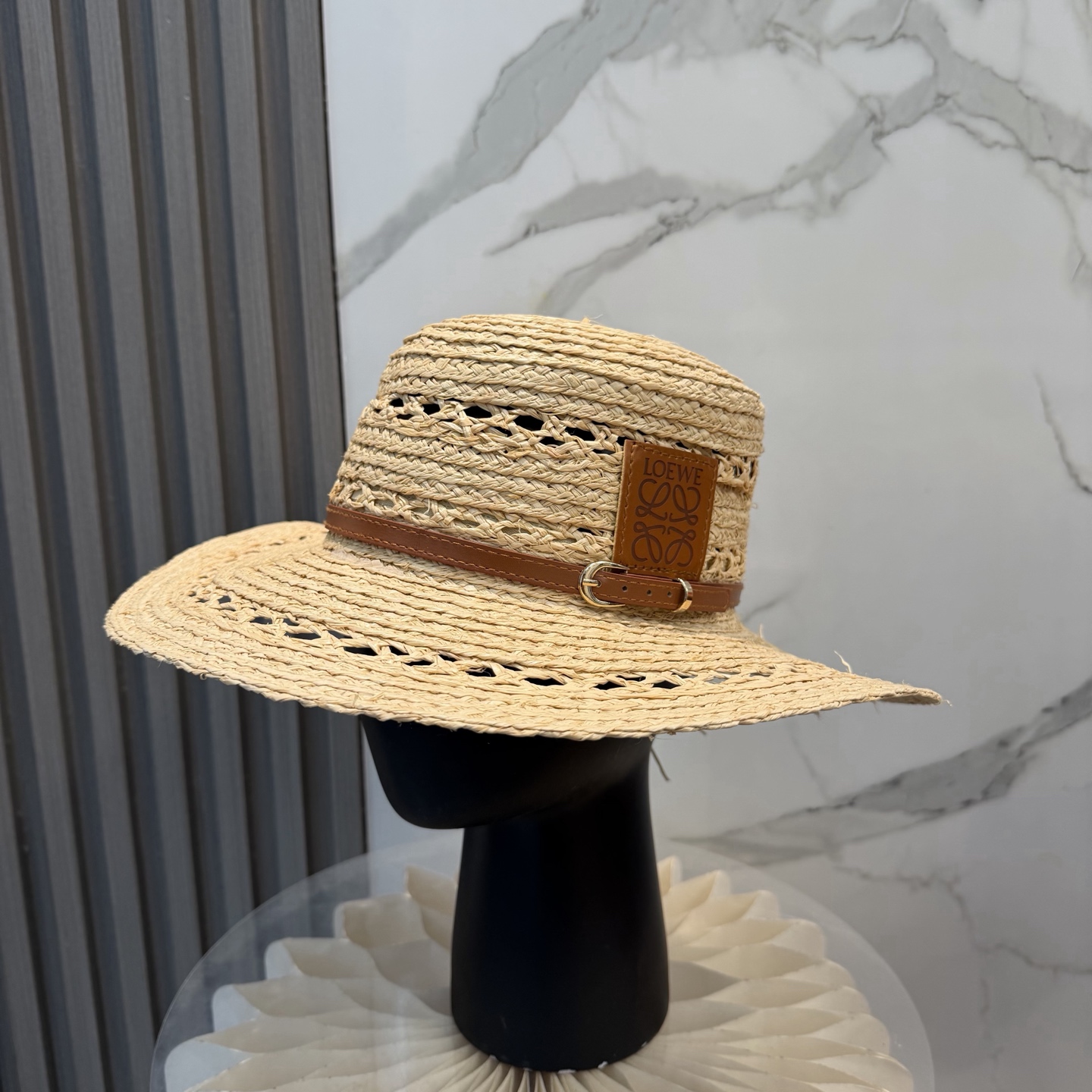Loewe hat