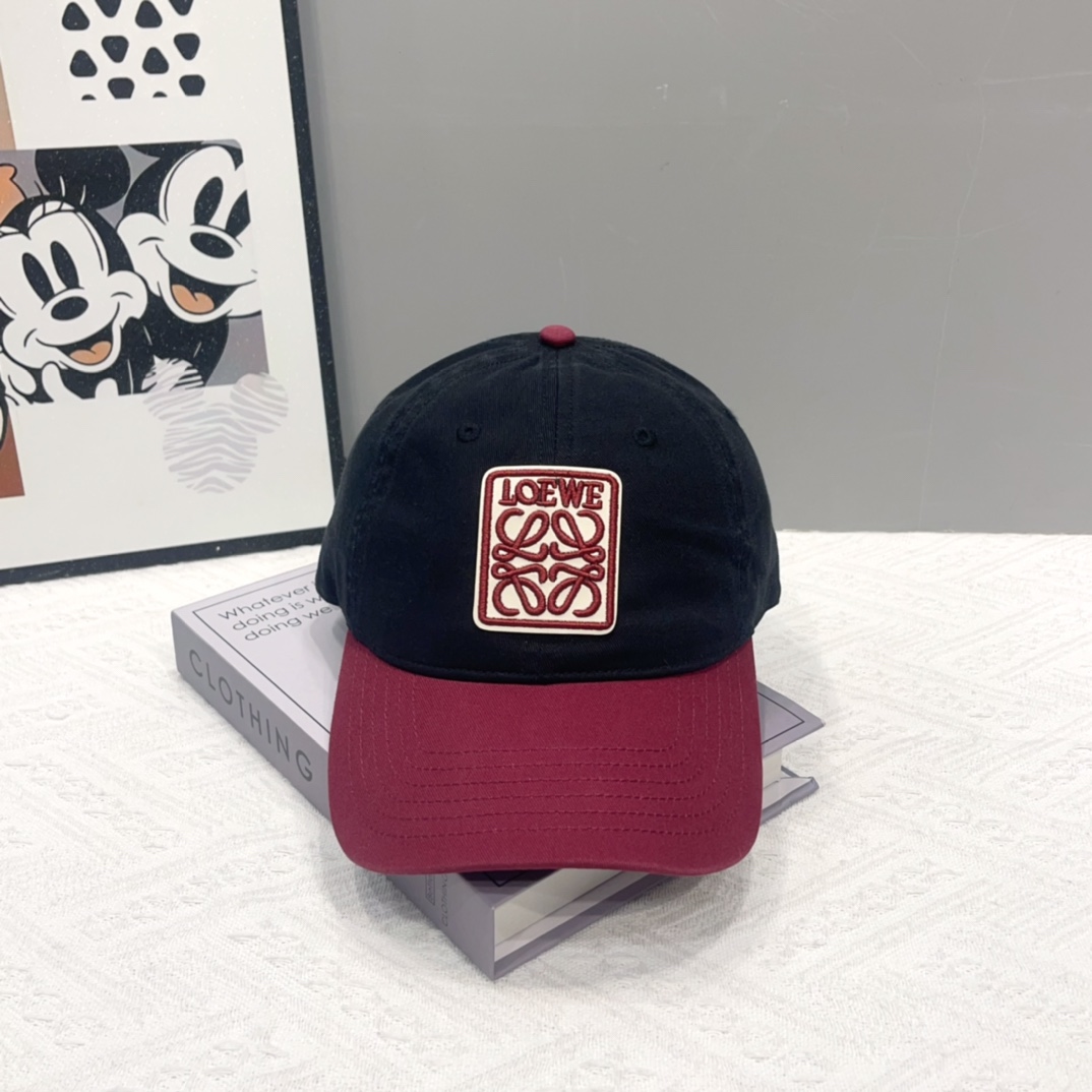 Loewe hat