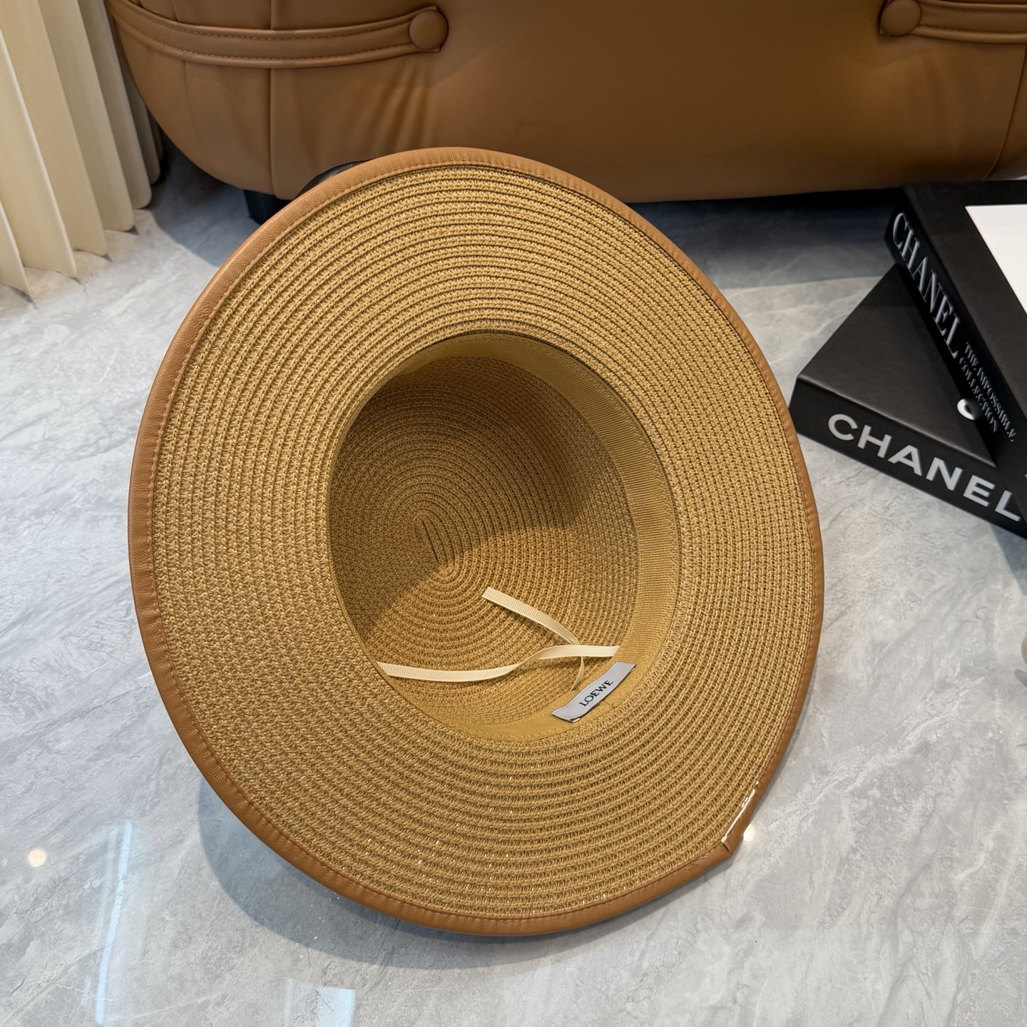Loewe hat