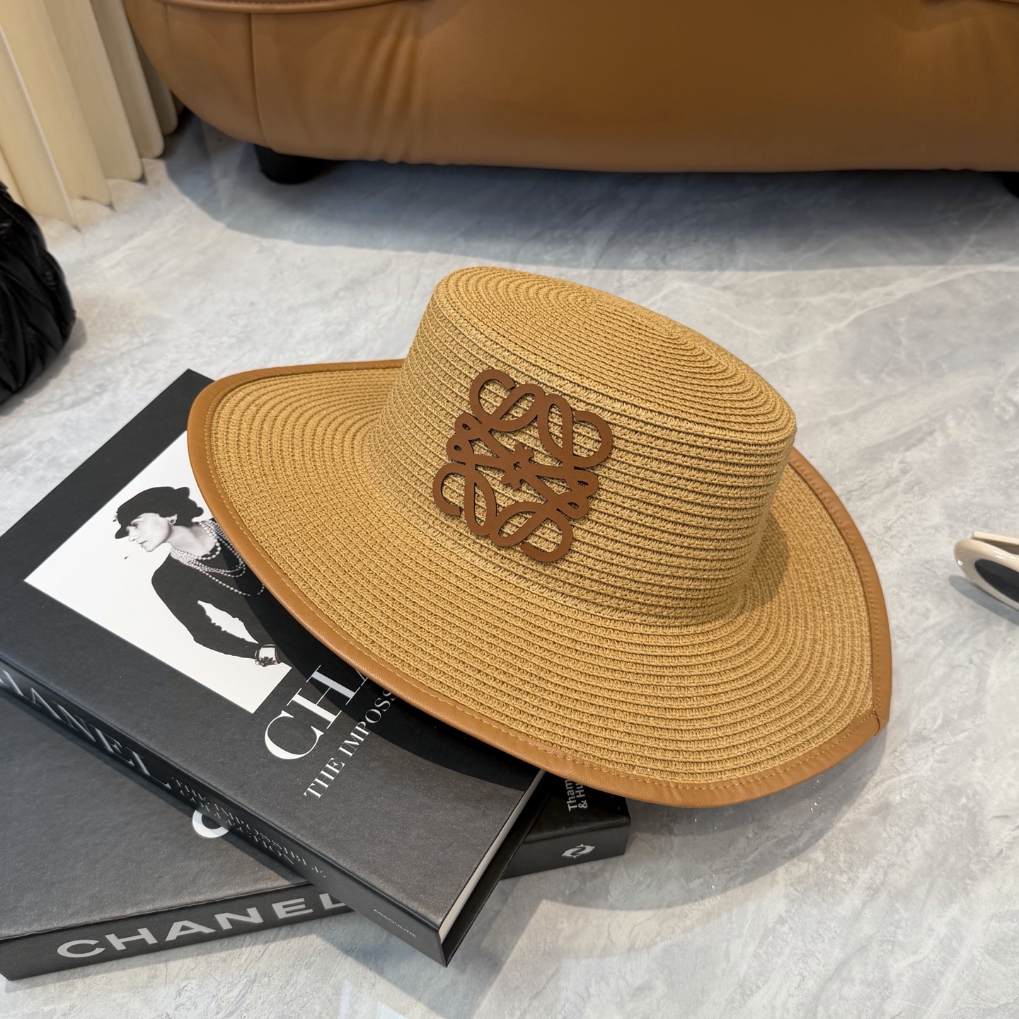 Loewe hat