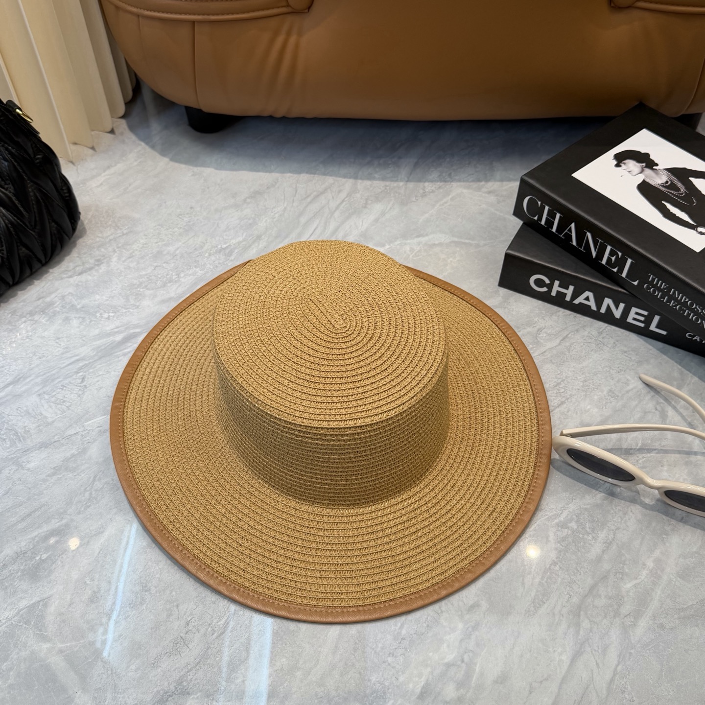 Loewe hat