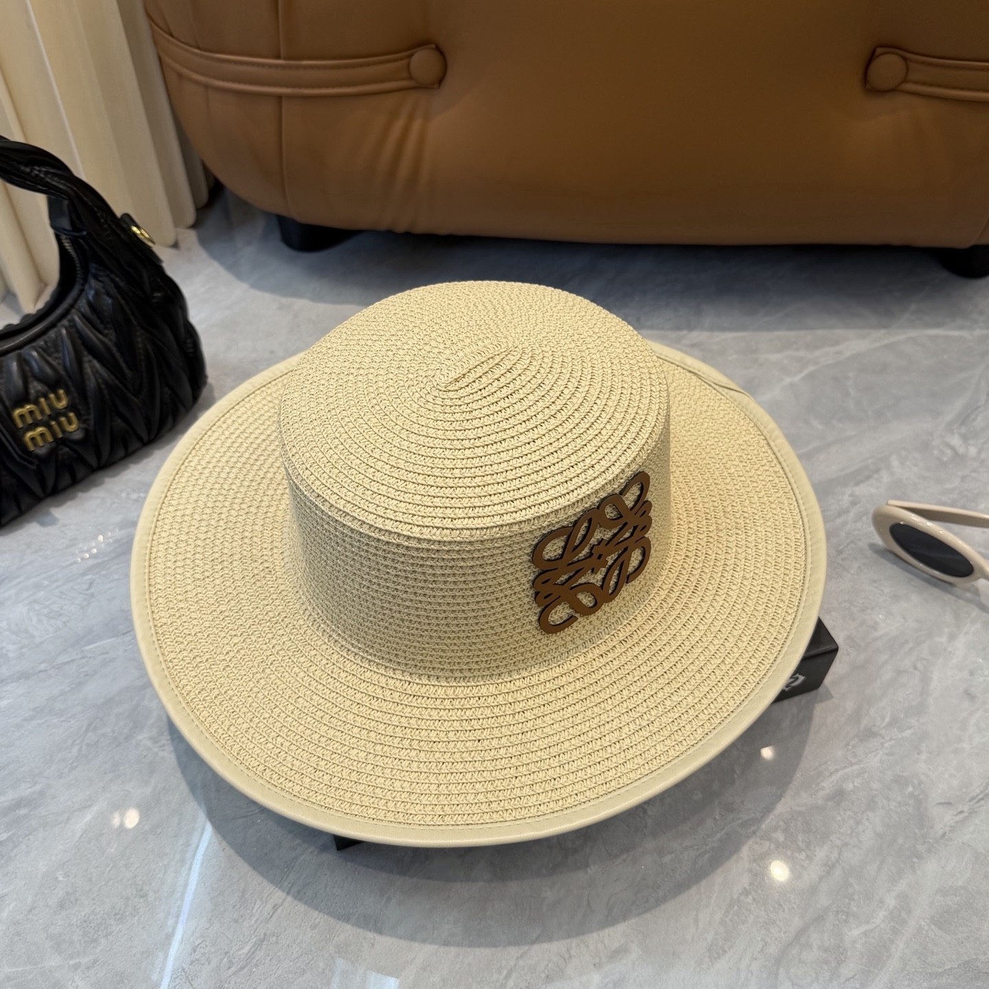 Loewe hat