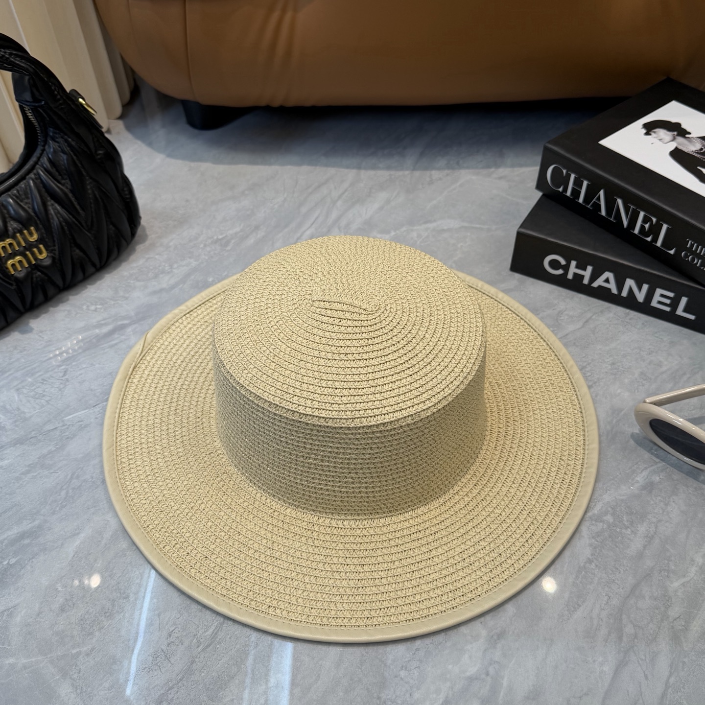 Loewe hat