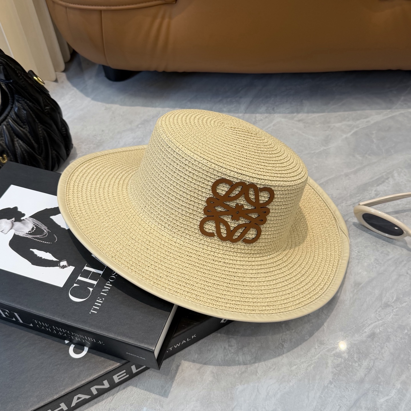 Loewe hat