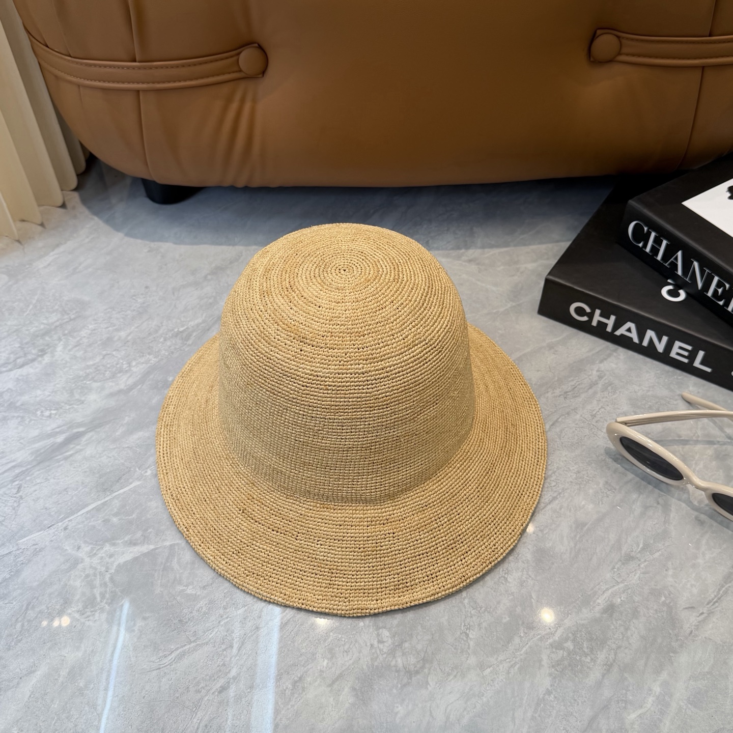 Loewe hat