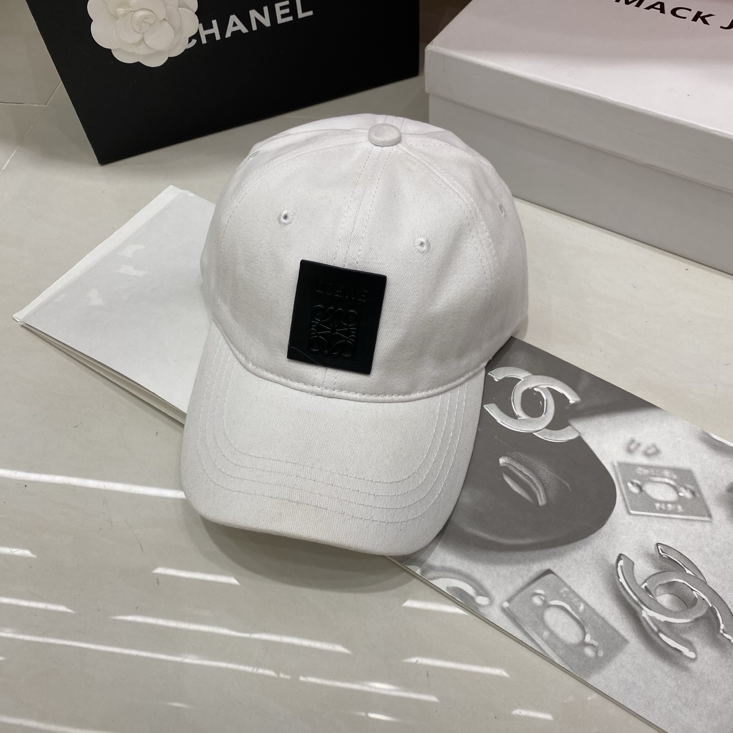 Loewe hat