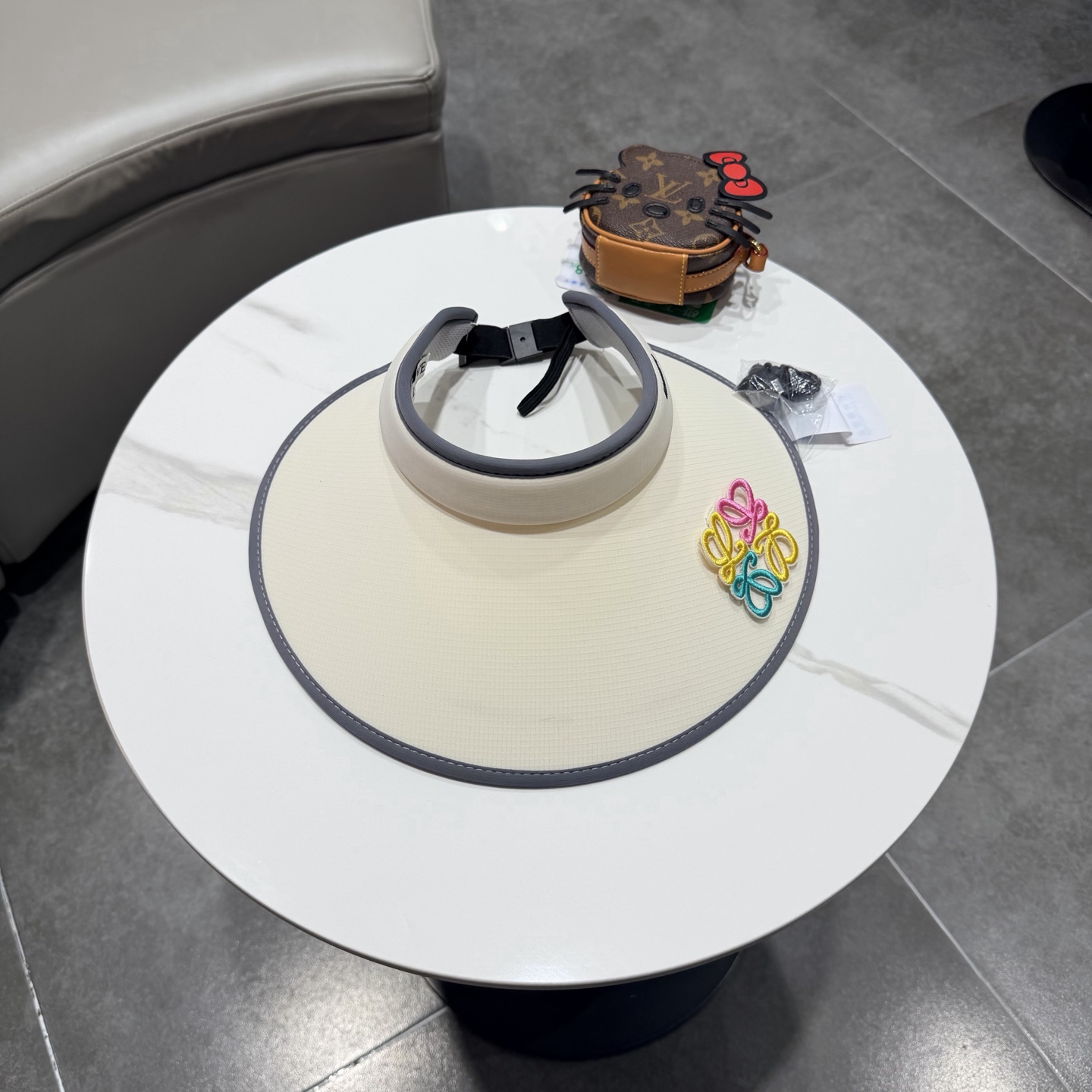 Loewe hat