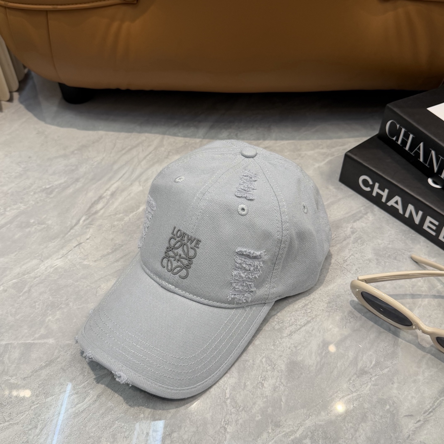 Loewe hat