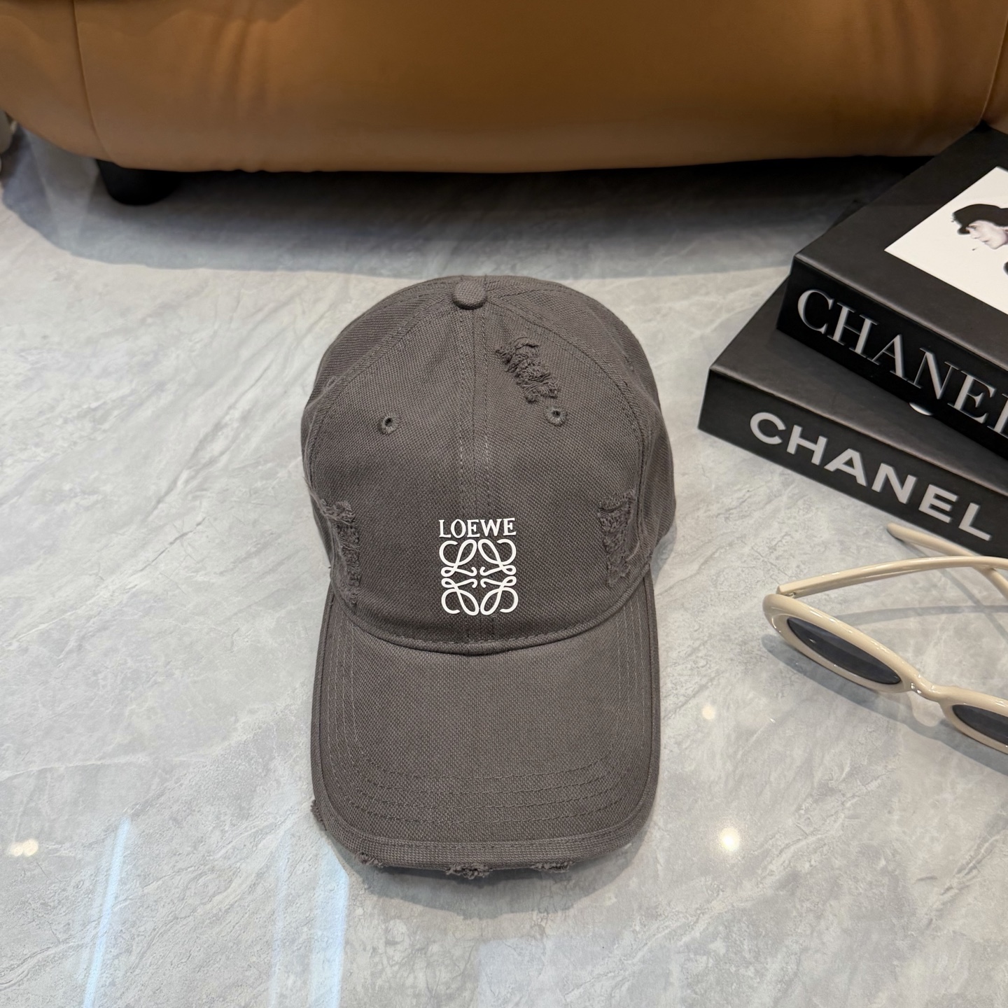 Loewe hat