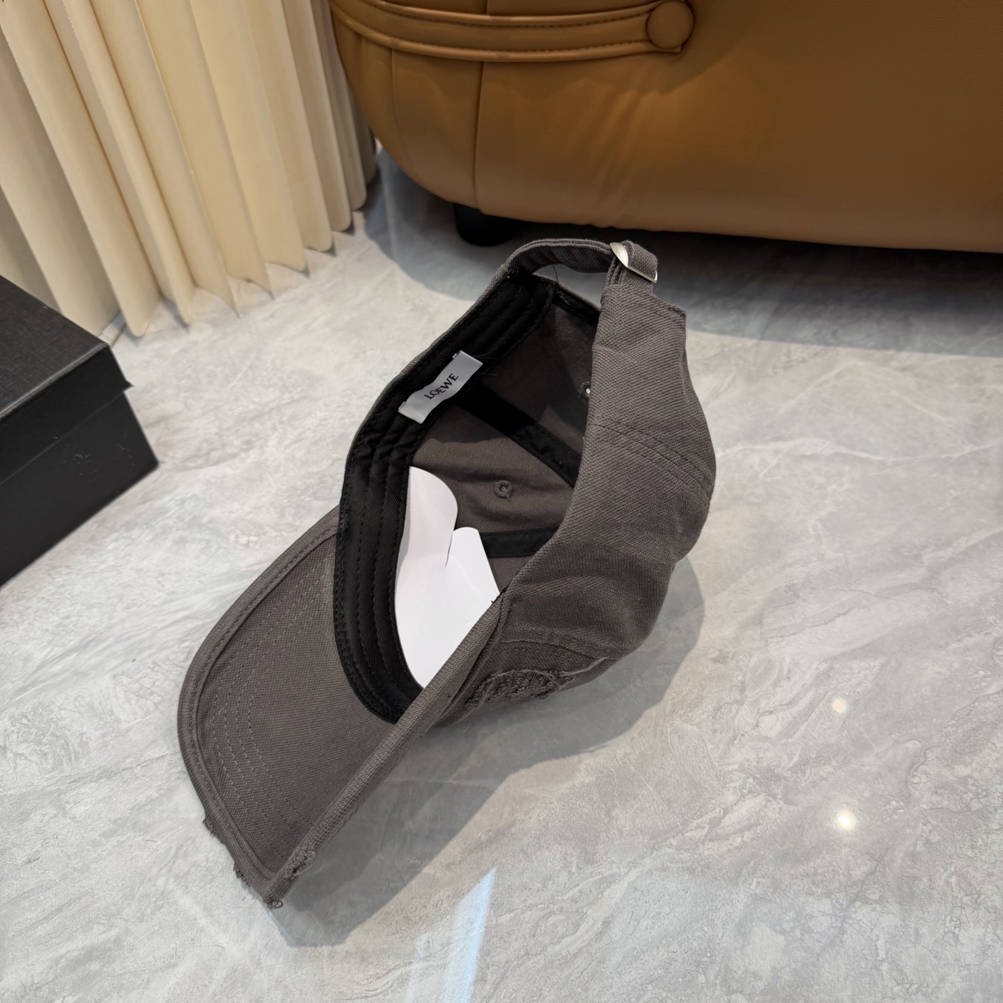 Loewe hat