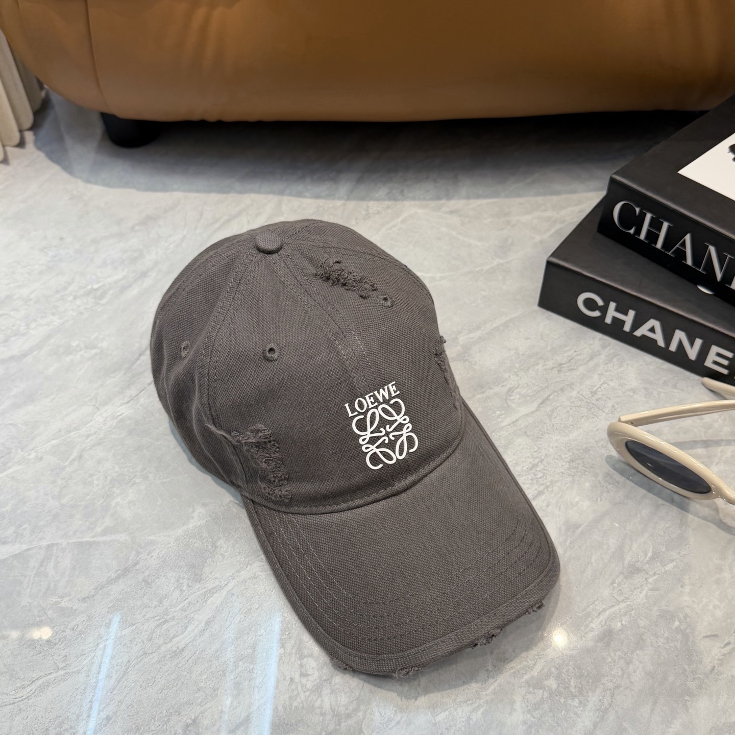 Loewe hat