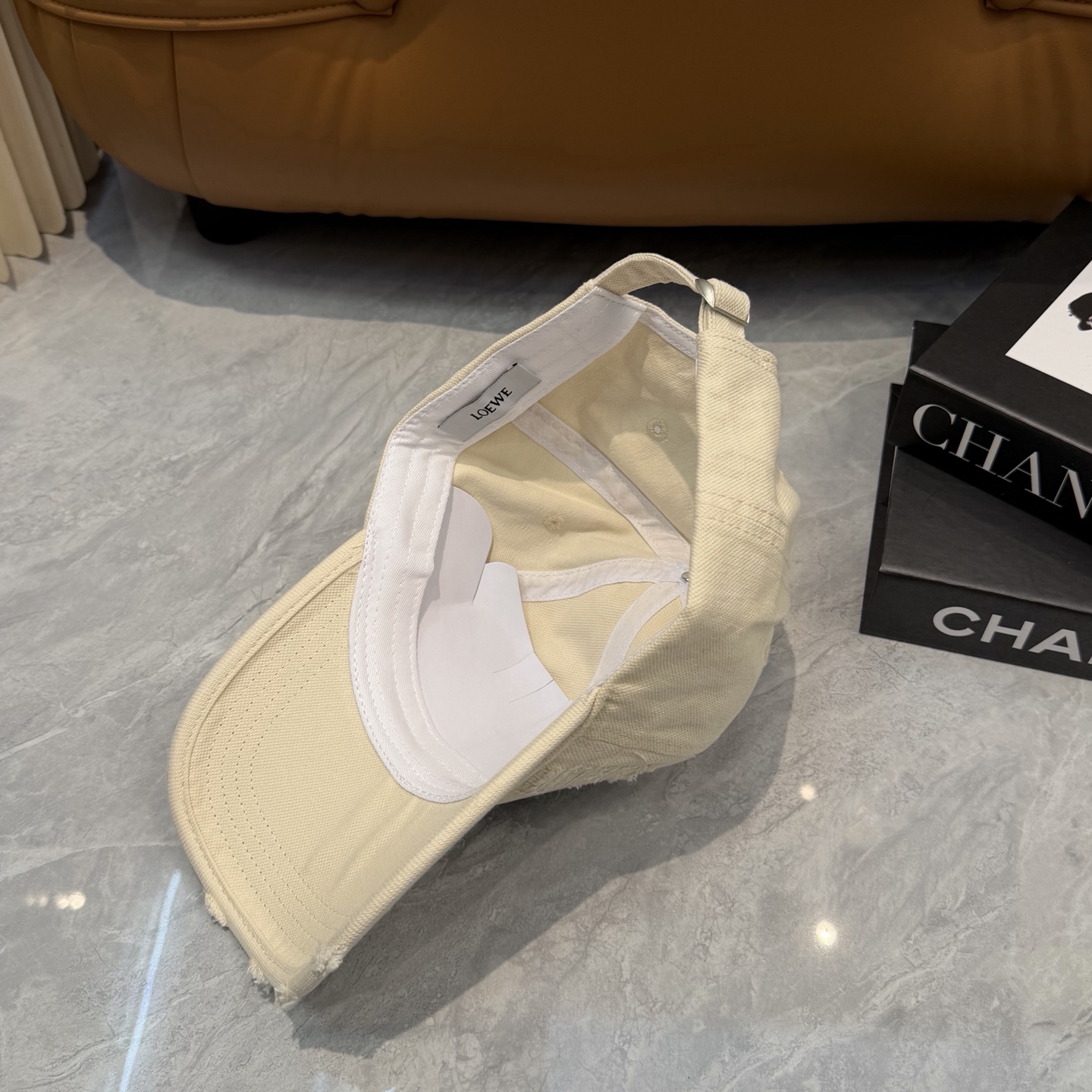 Loewe hat