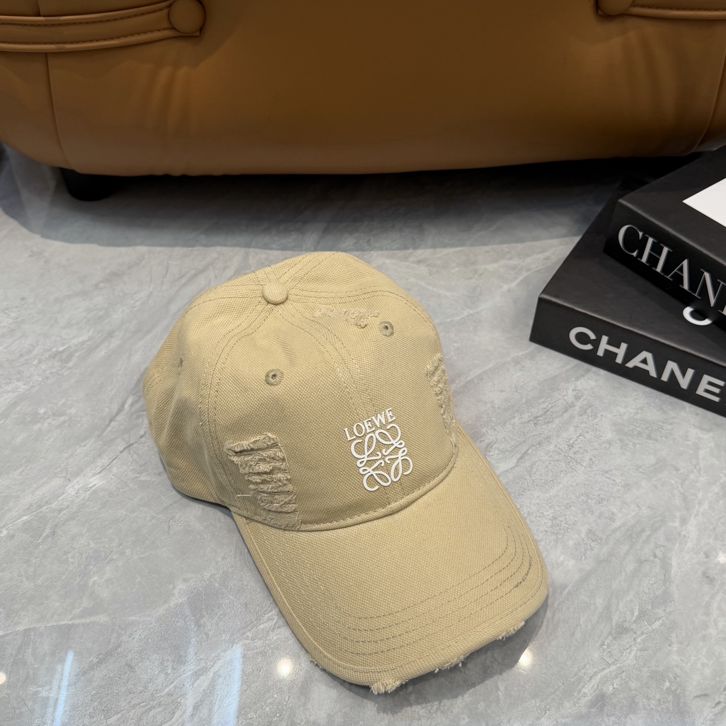 Loewe hat