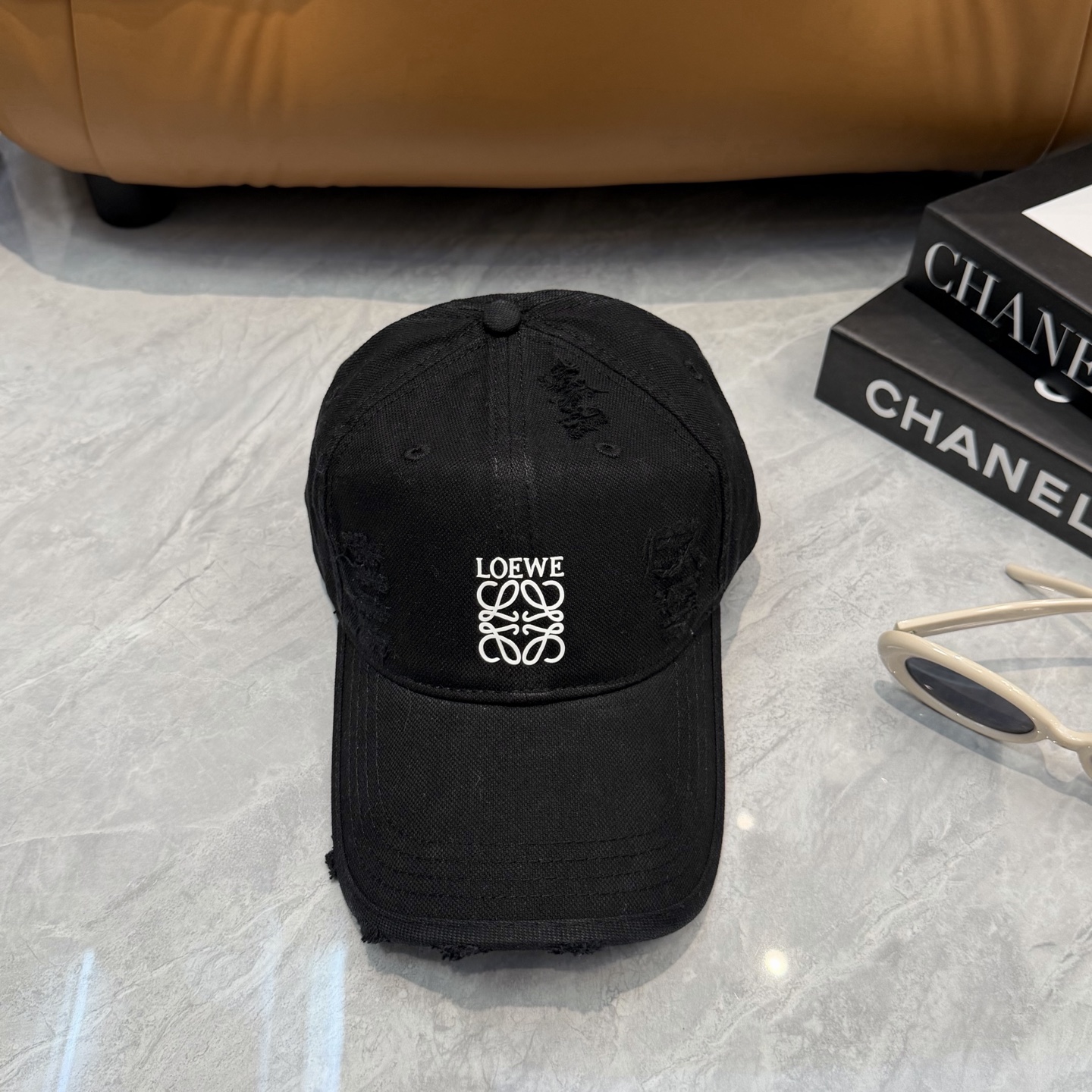 Loewe hat