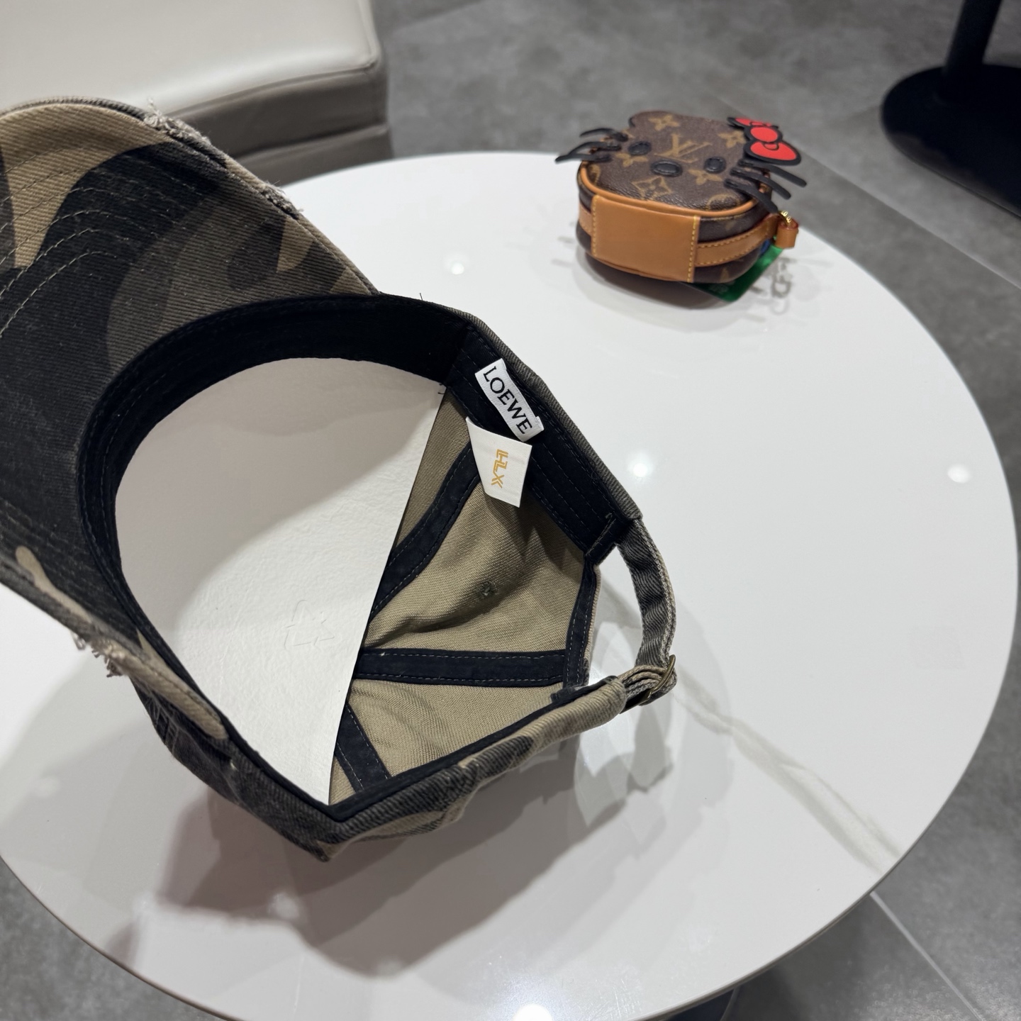 Loewe hat