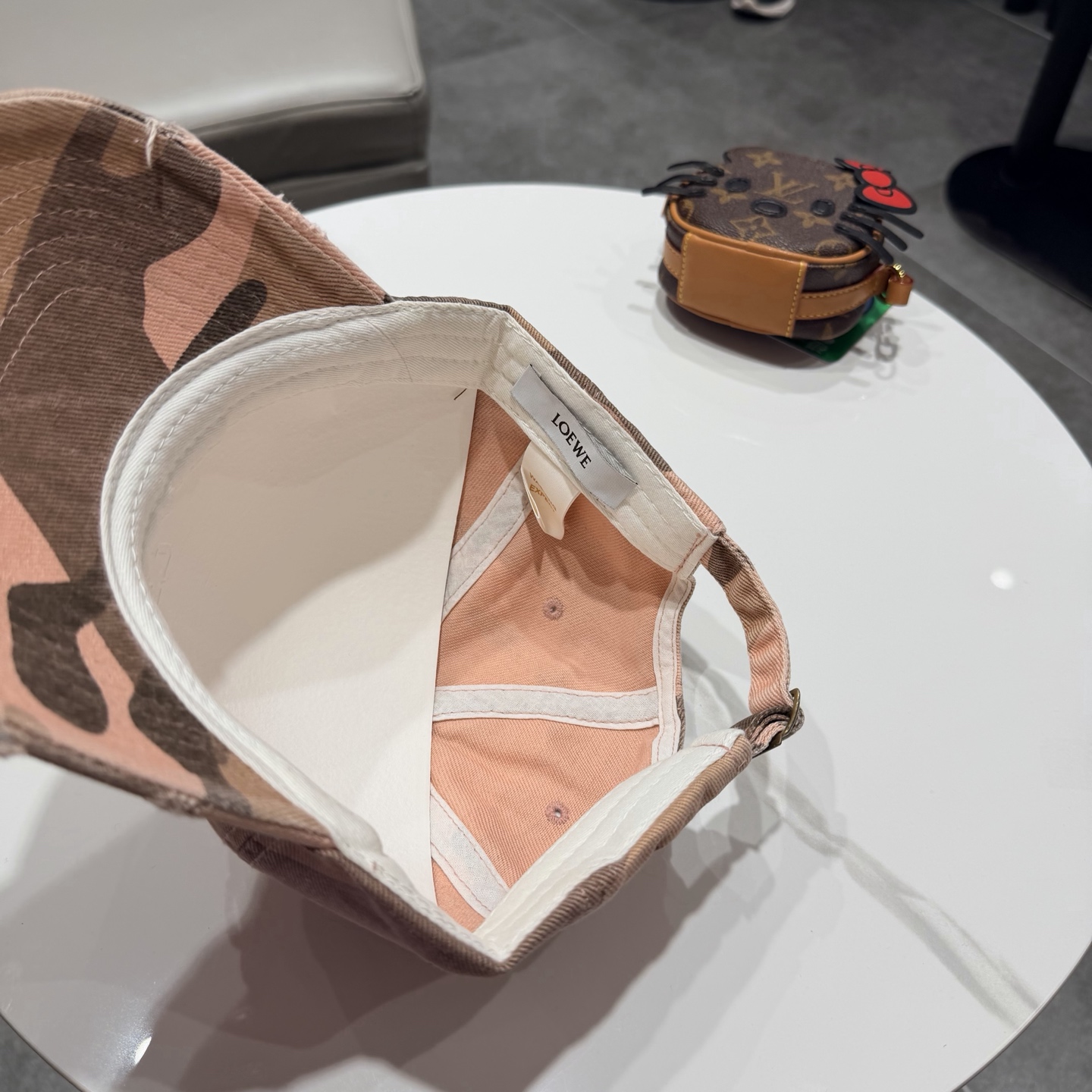 Loewe hat