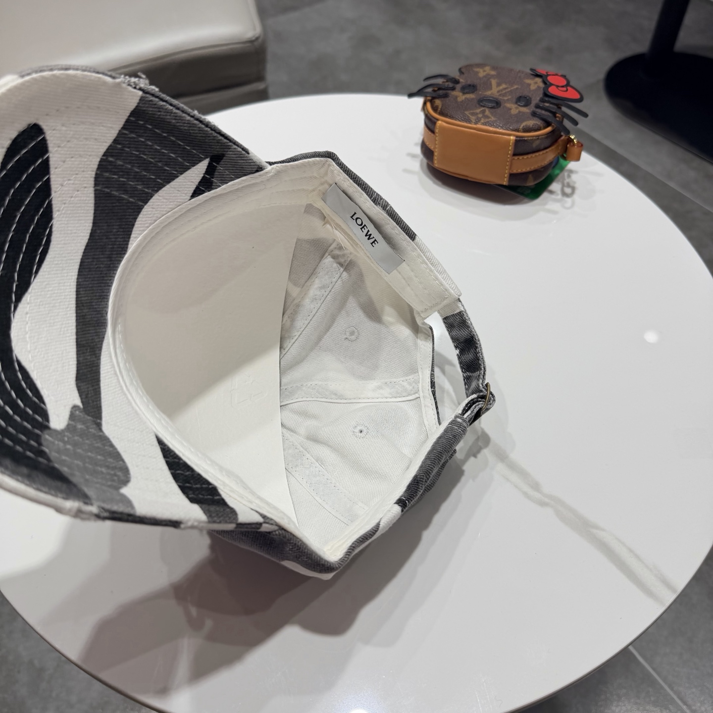 Loewe hat