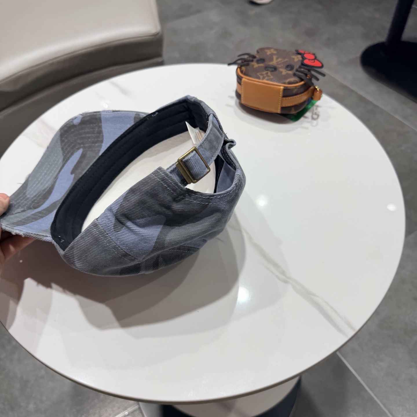 Loewe hat