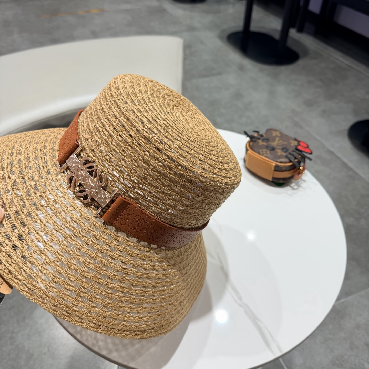 Loewe hat
