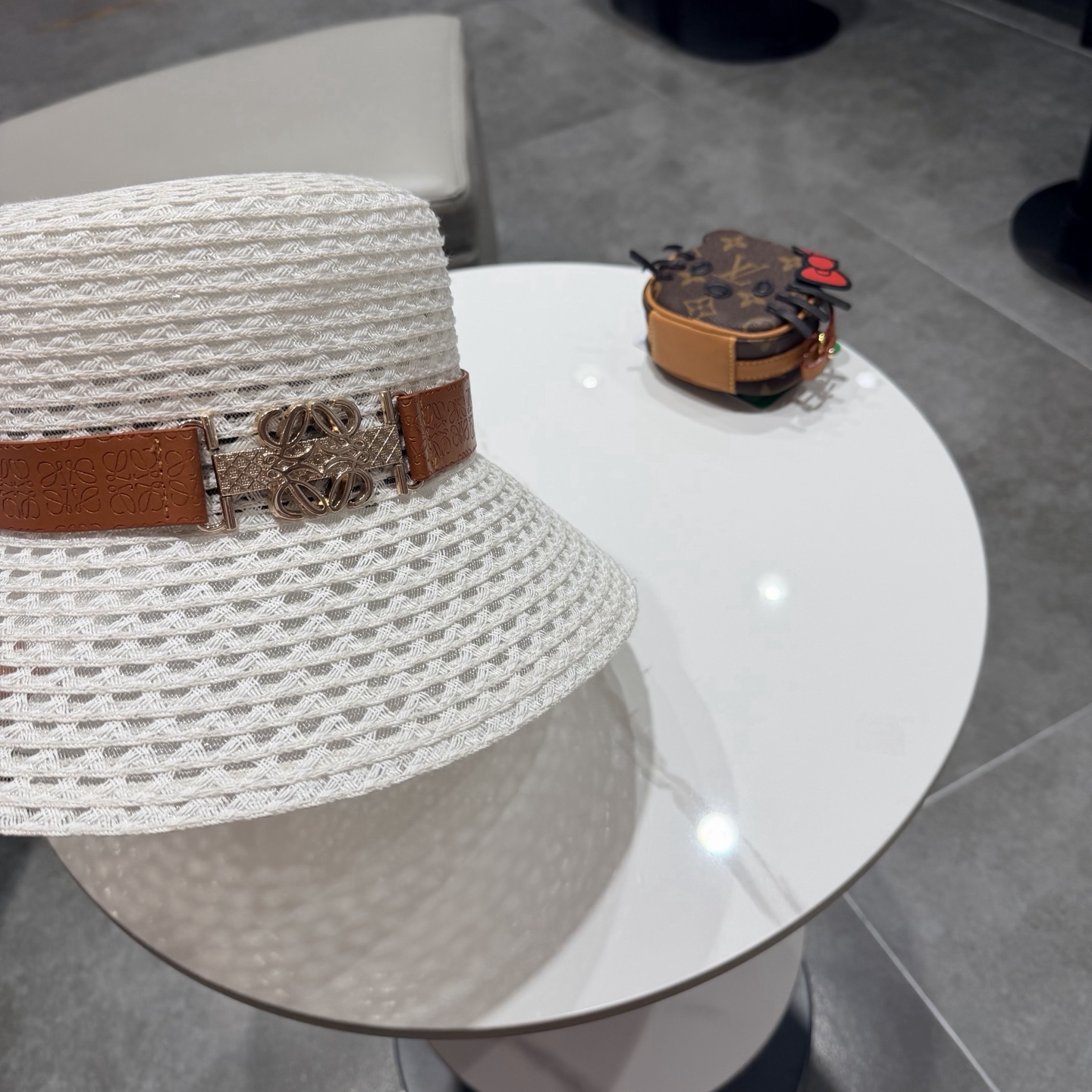 Loewe hat