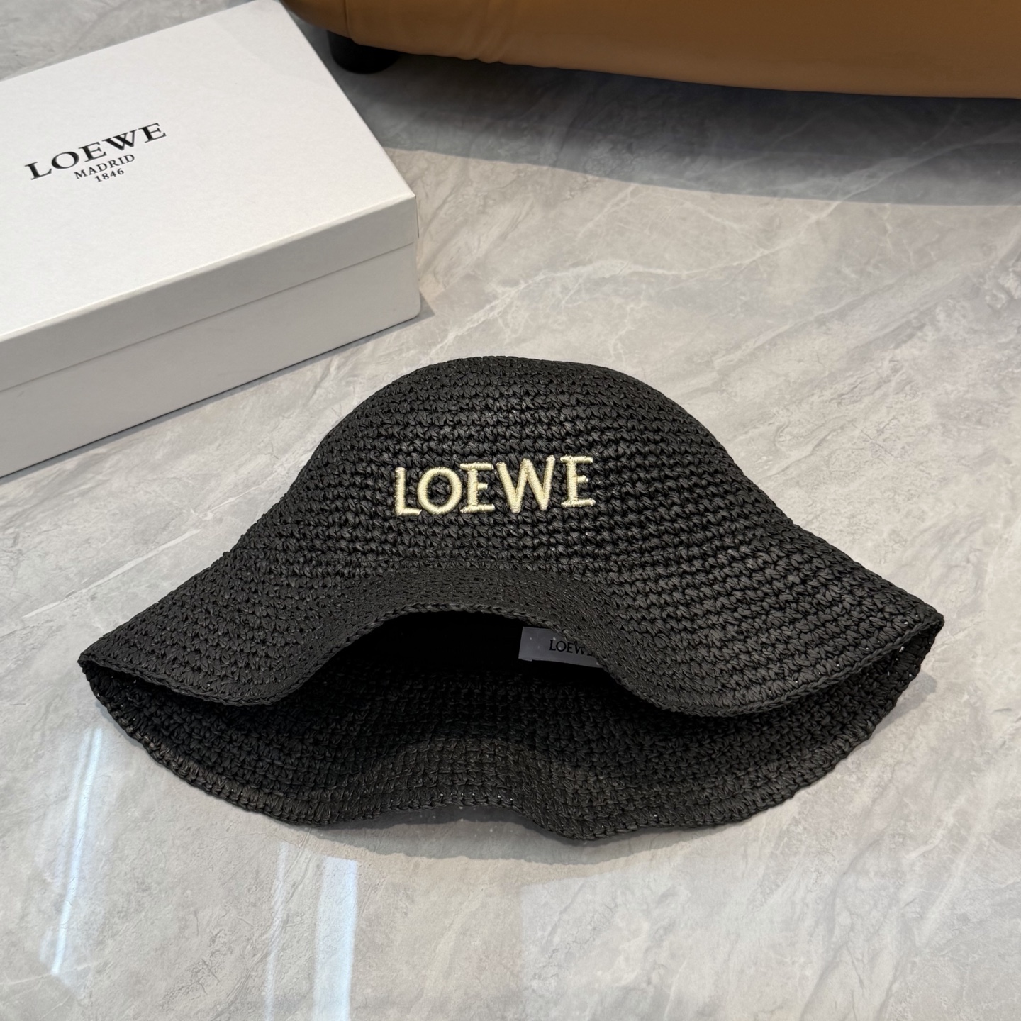 Loewe hat