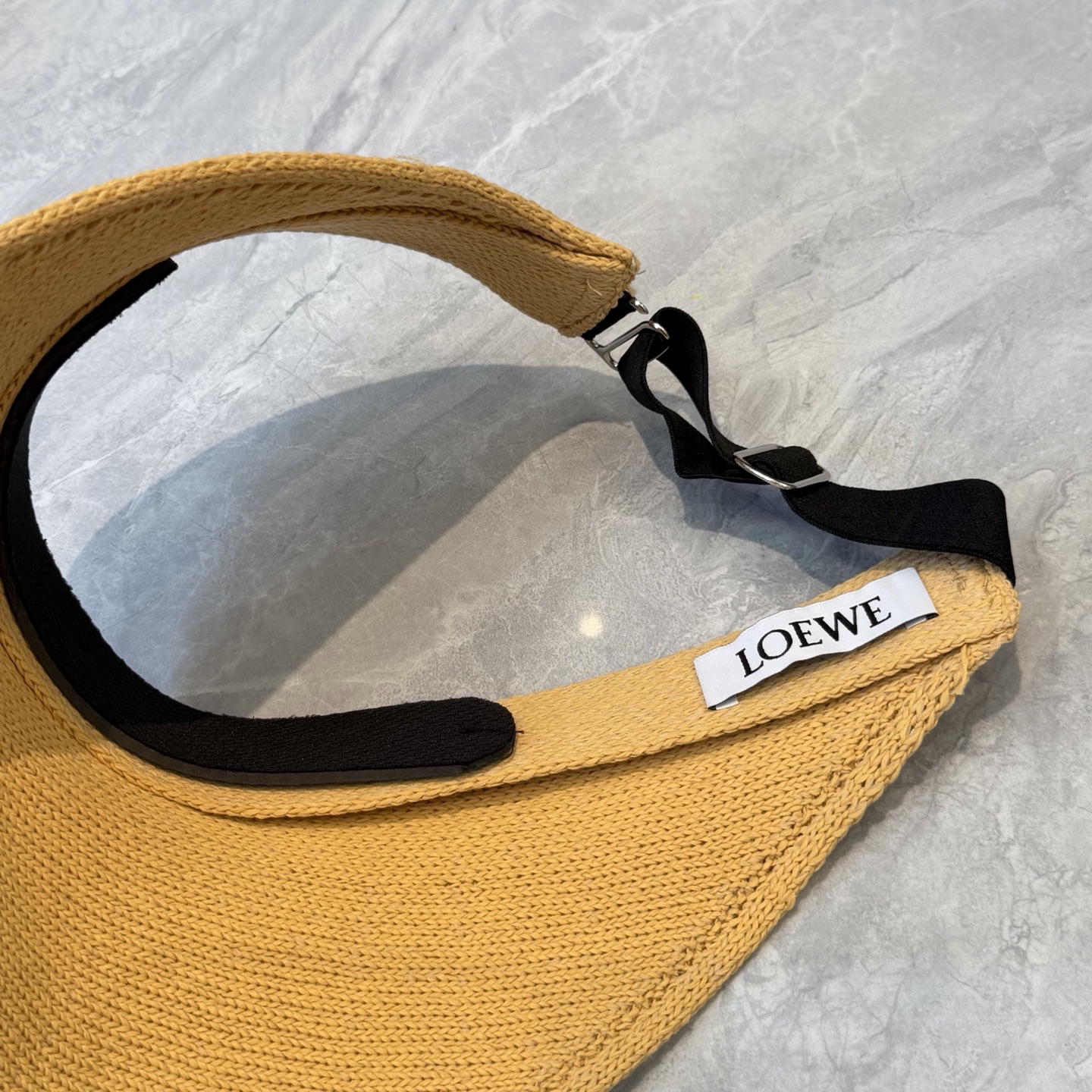 Loewe hat