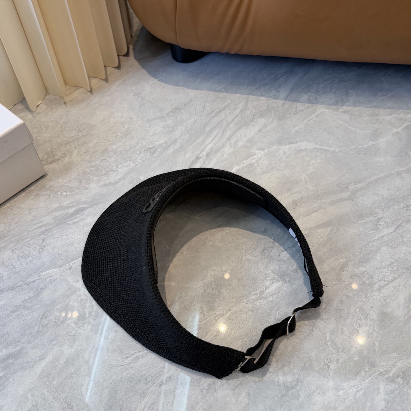 Loewe hat