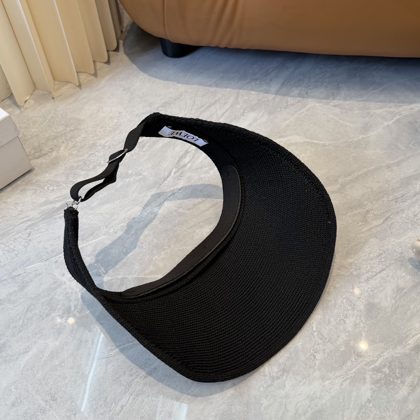Loewe hat