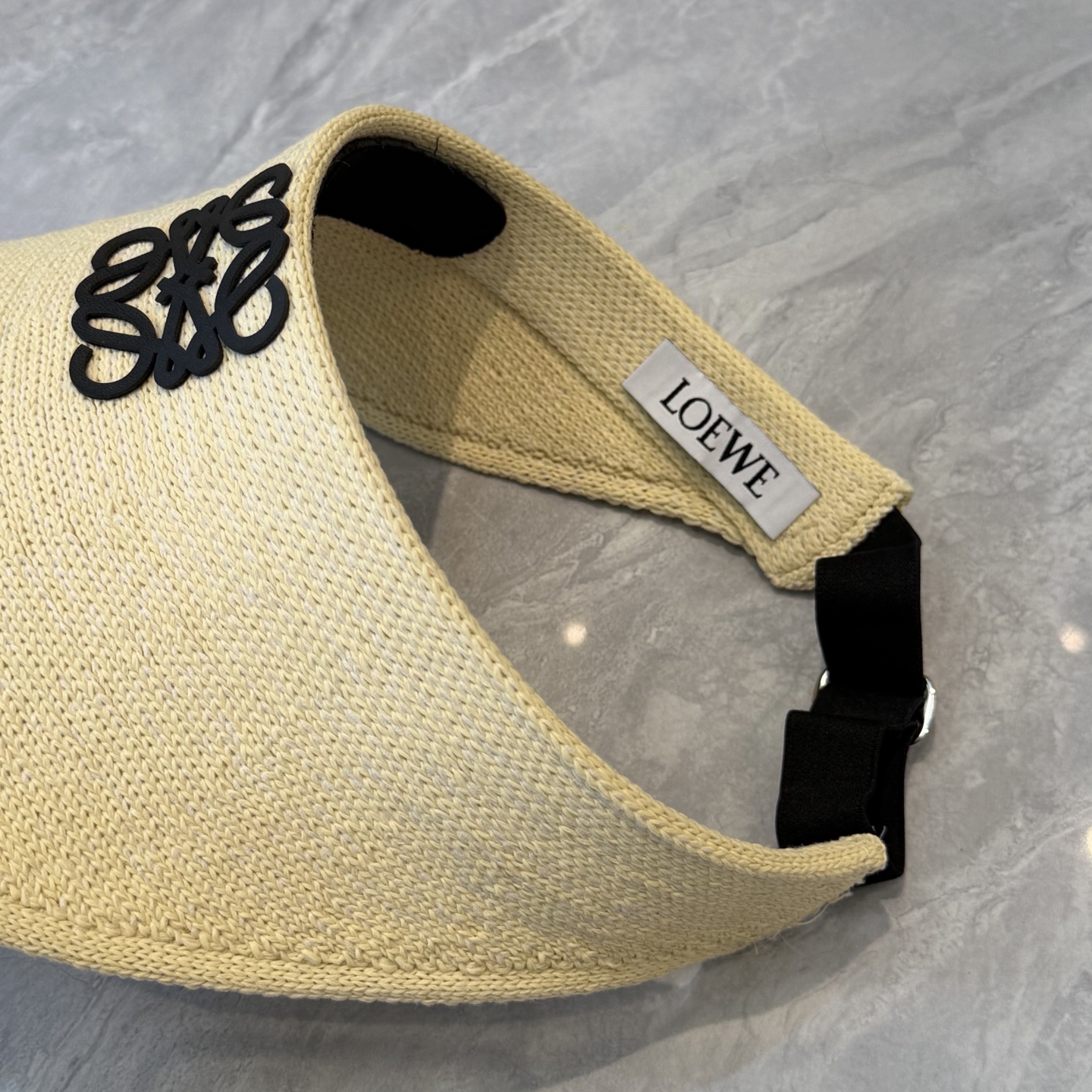 Loewe hat