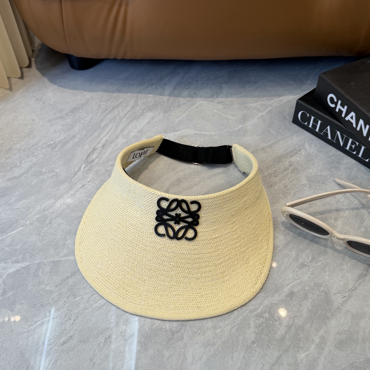 Loewe hat