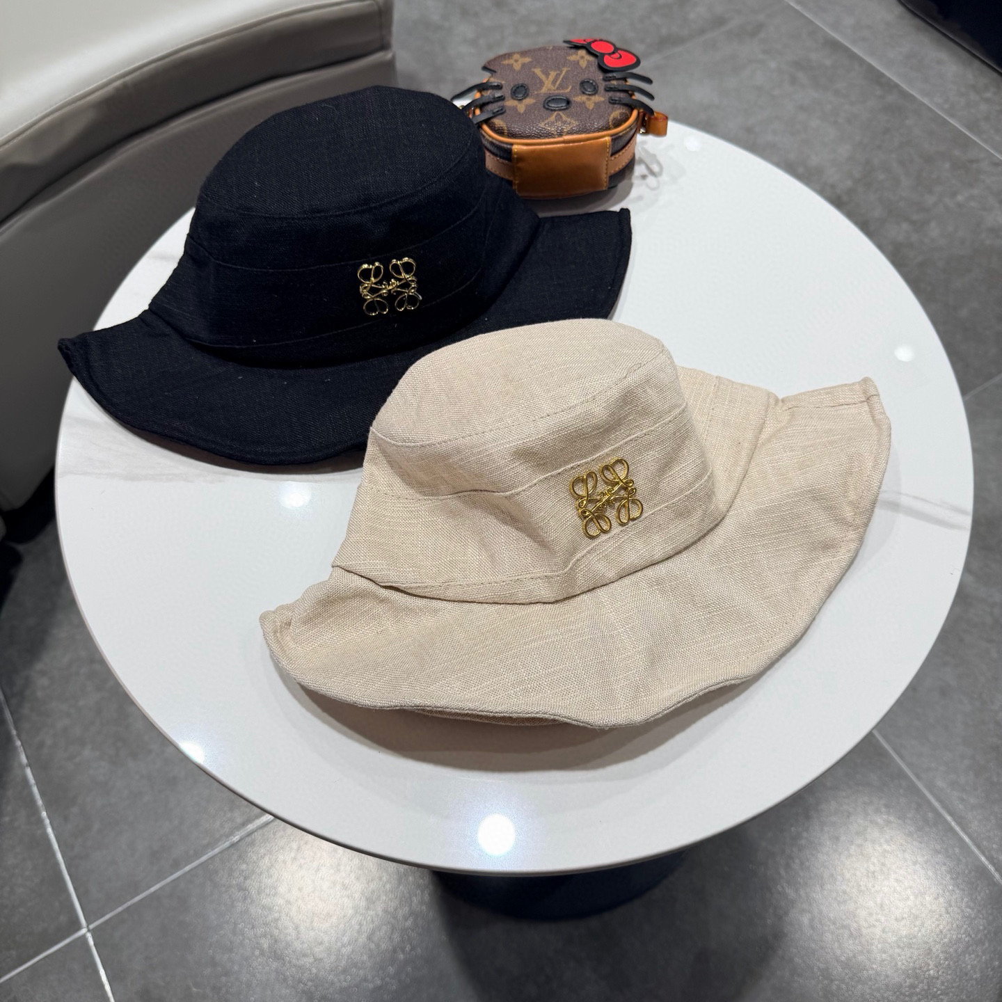 Loewe hat