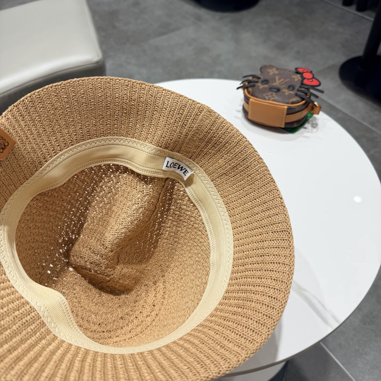 Loewe hat