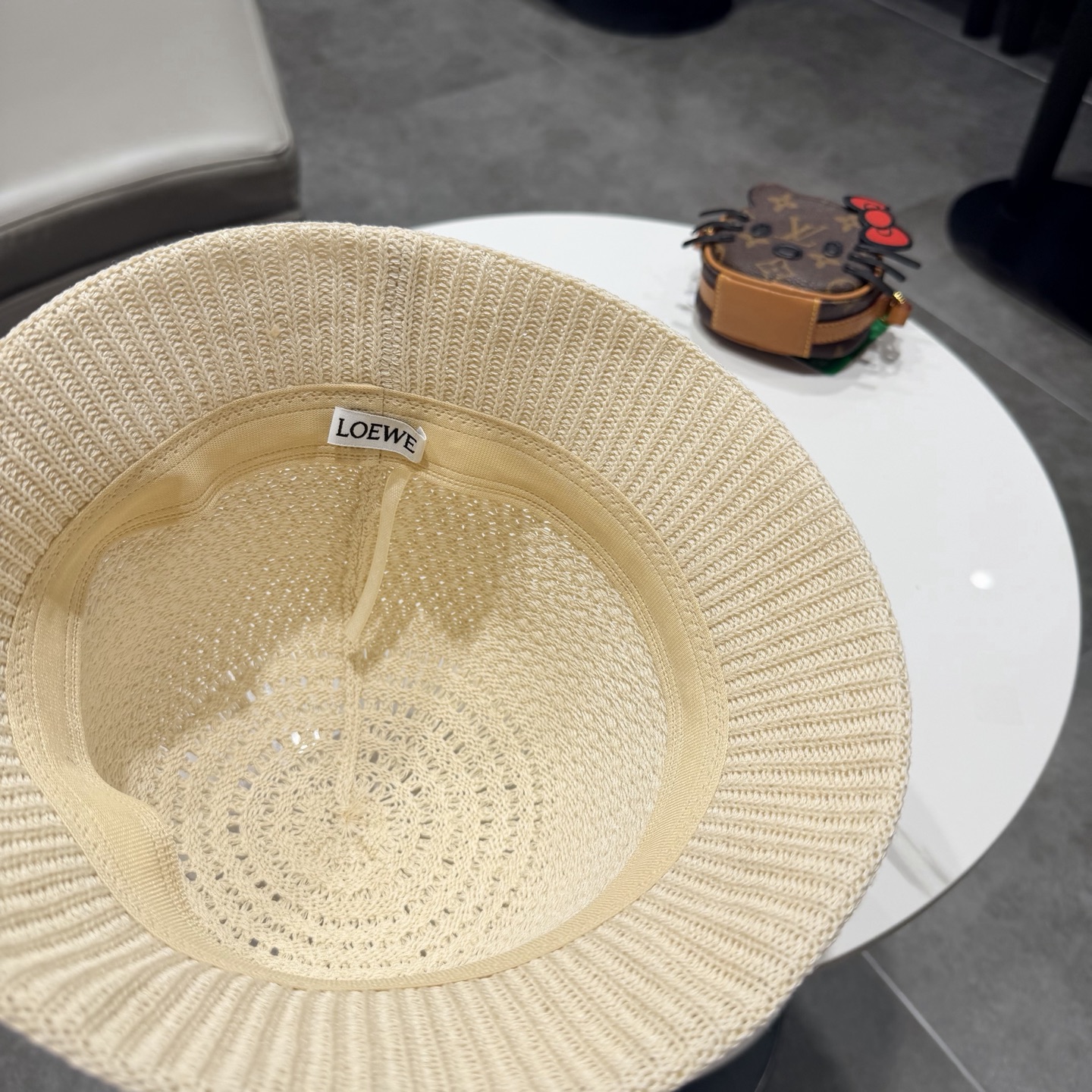 Loewe hat