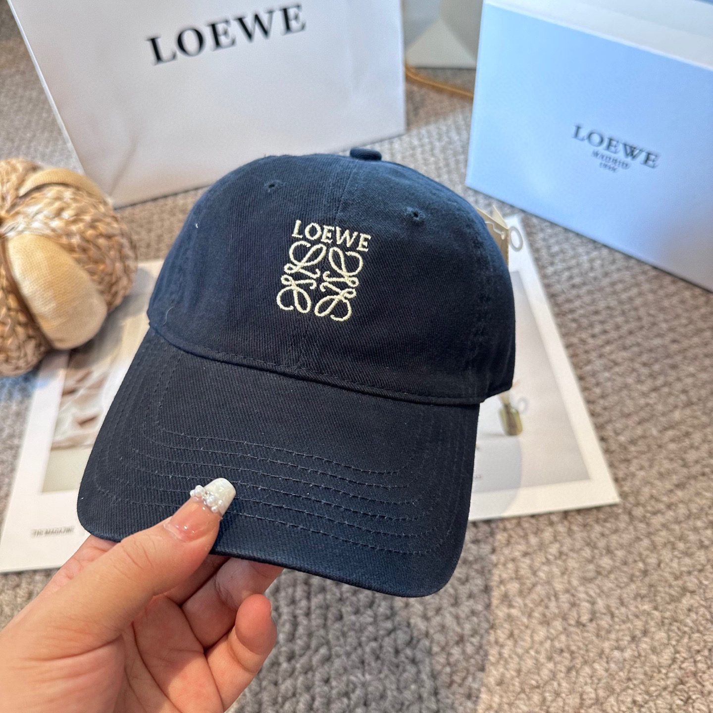 Loewe hat