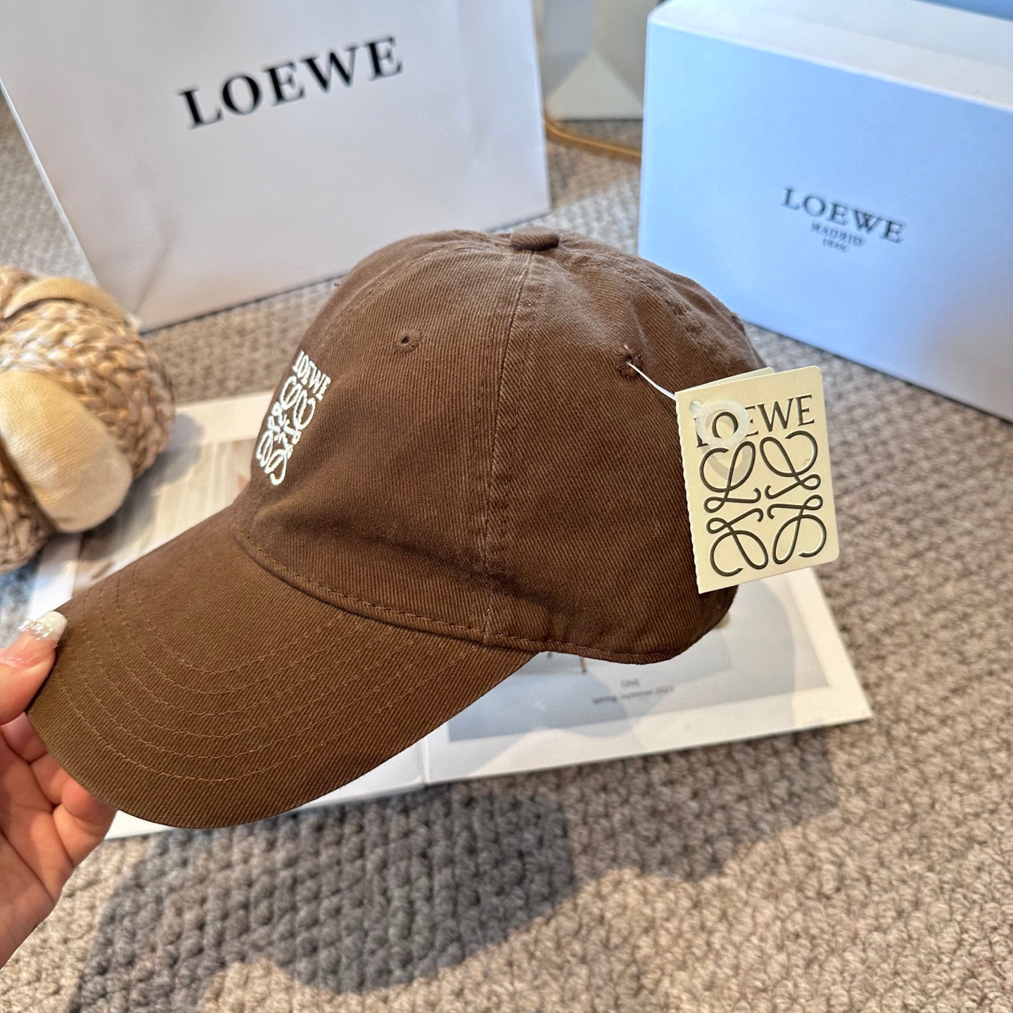 Loewe hat