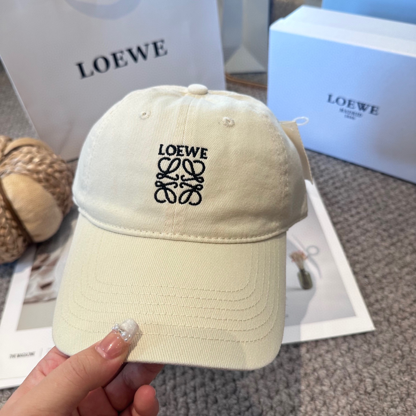 Loewe hat