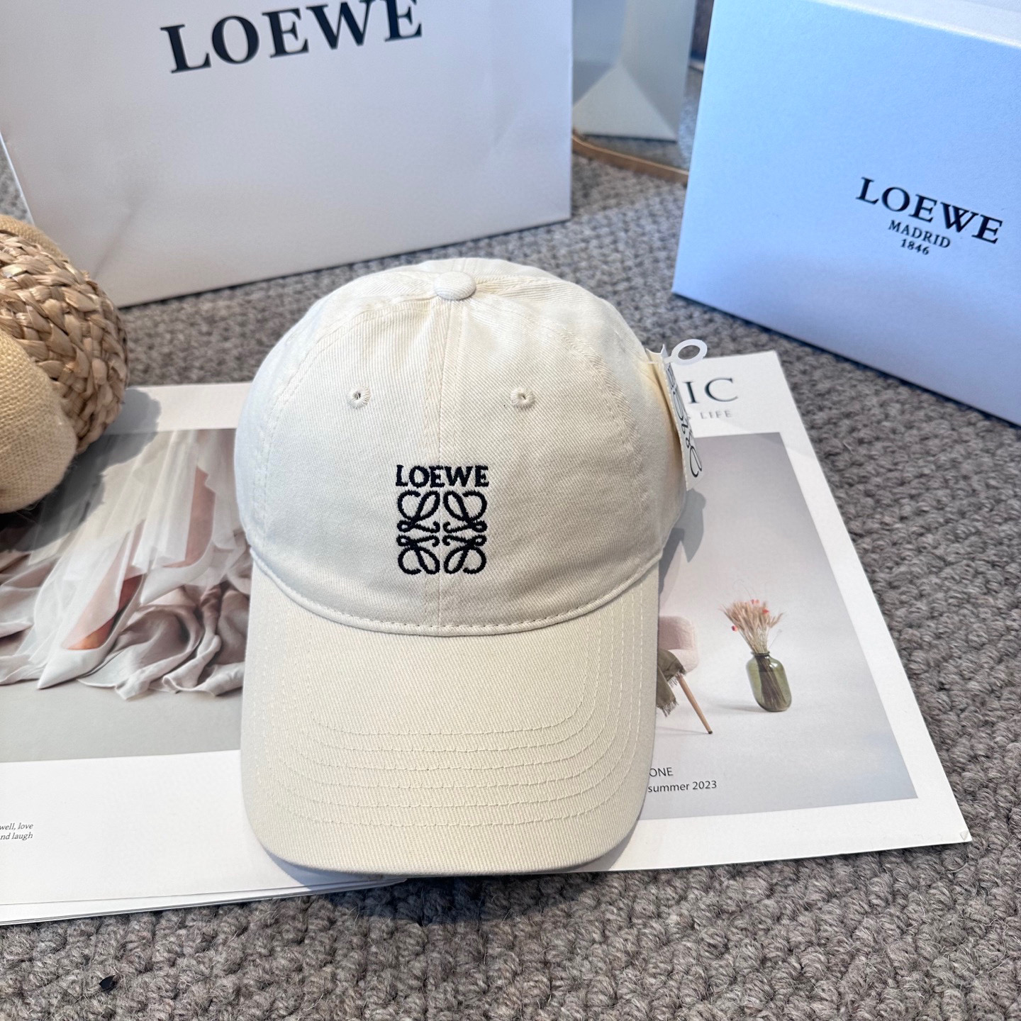 Loewe hat