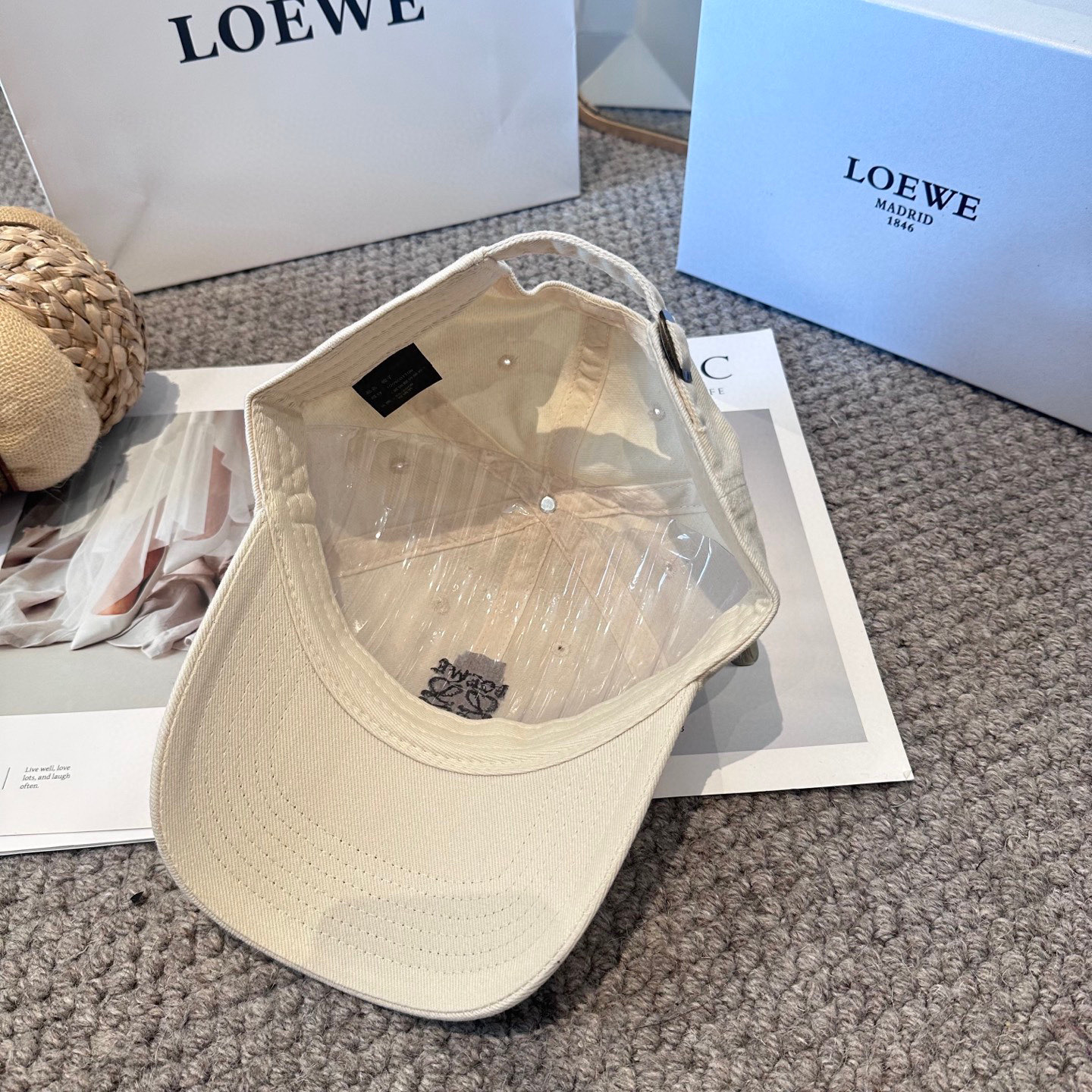 Loewe hat