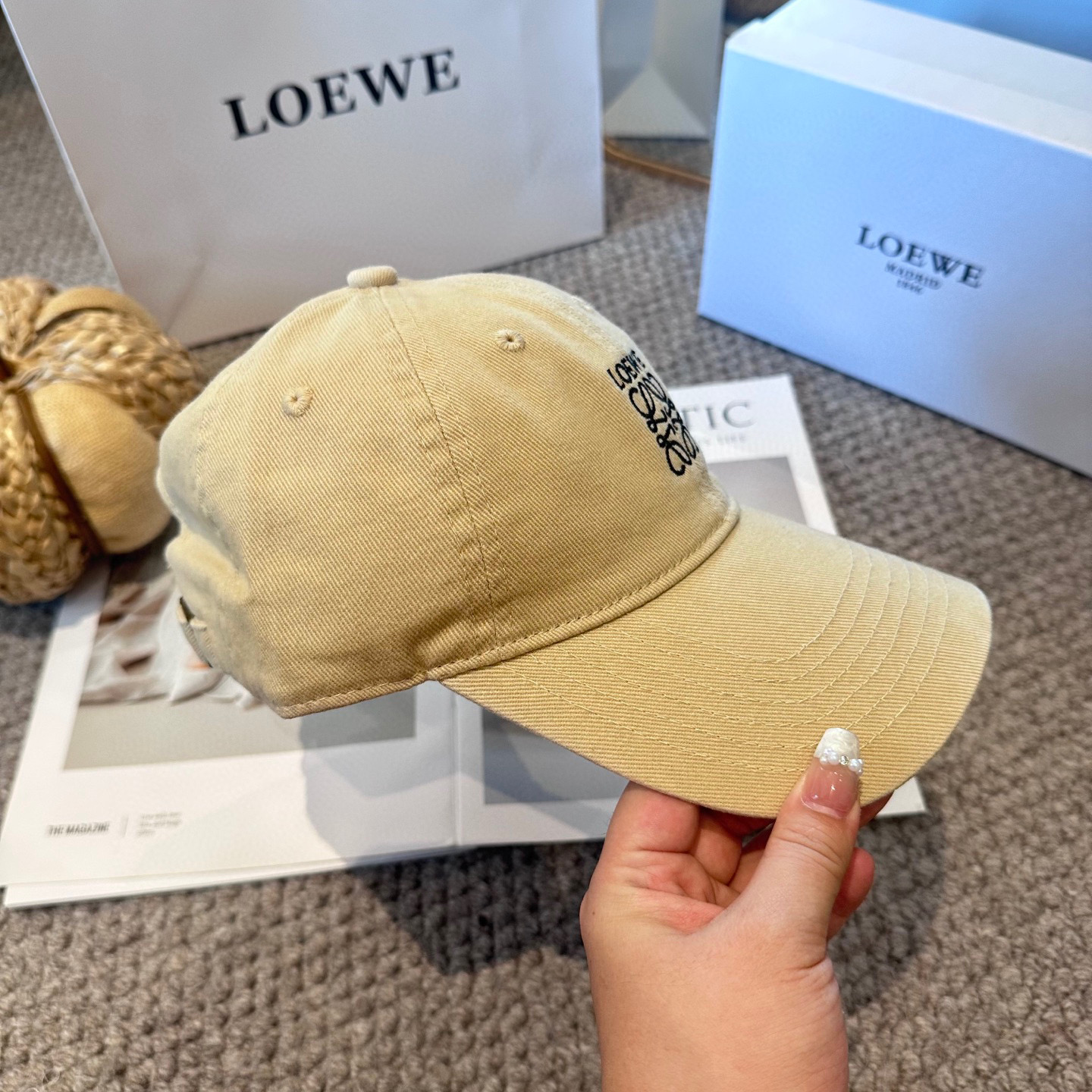 Loewe hat