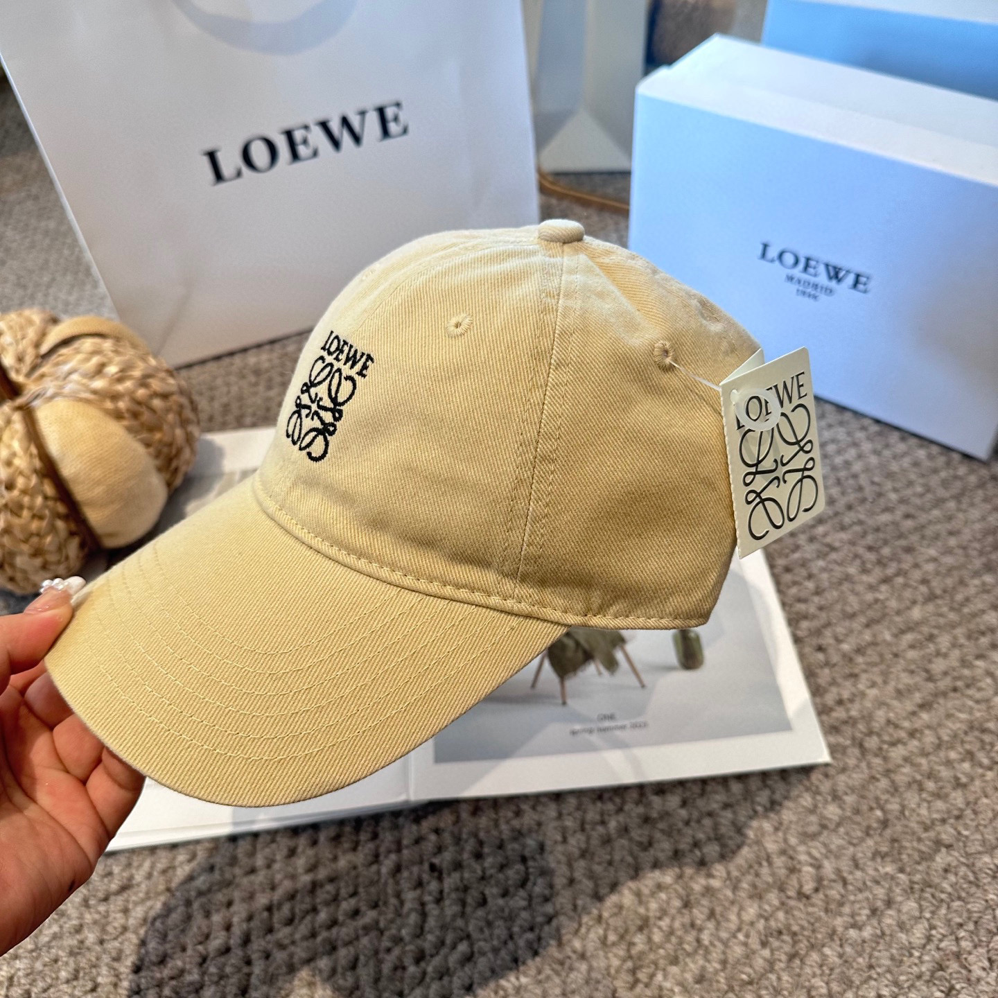 Loewe hat