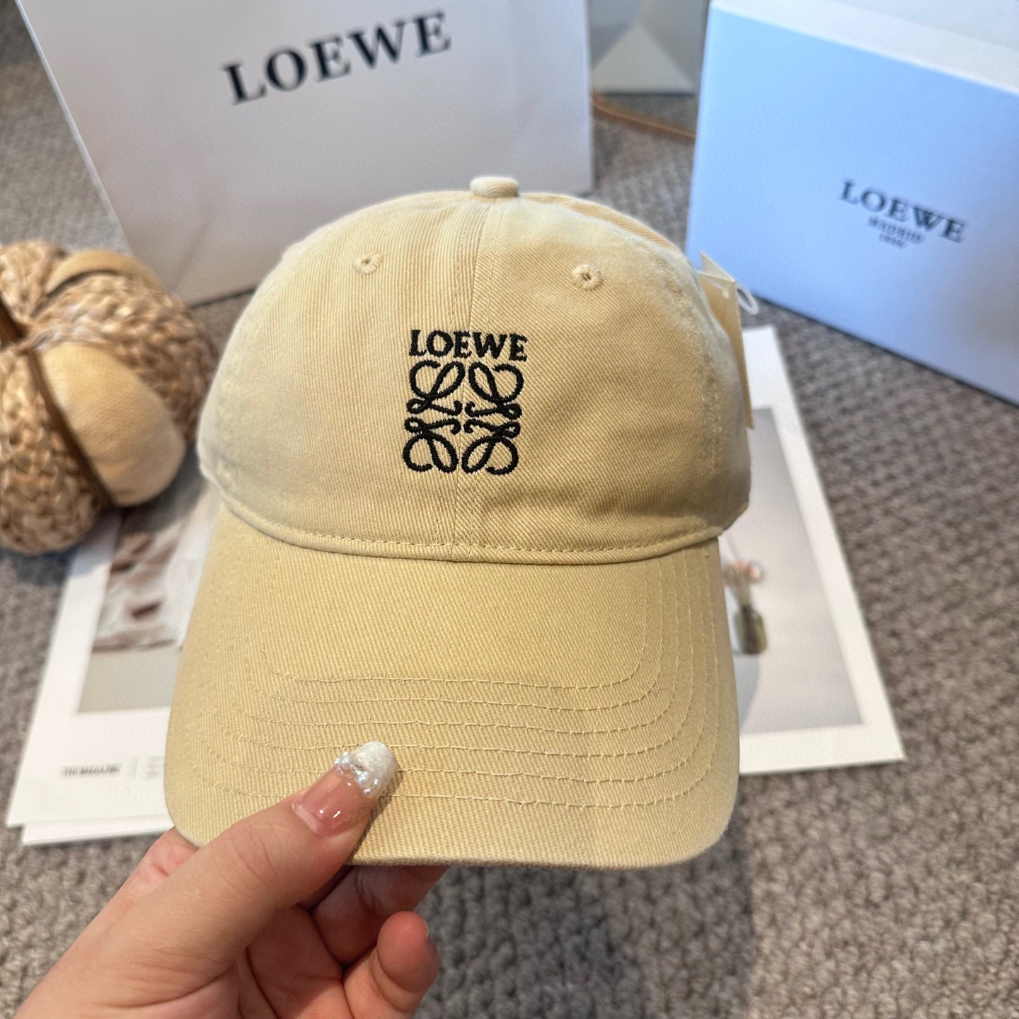 Loewe hat