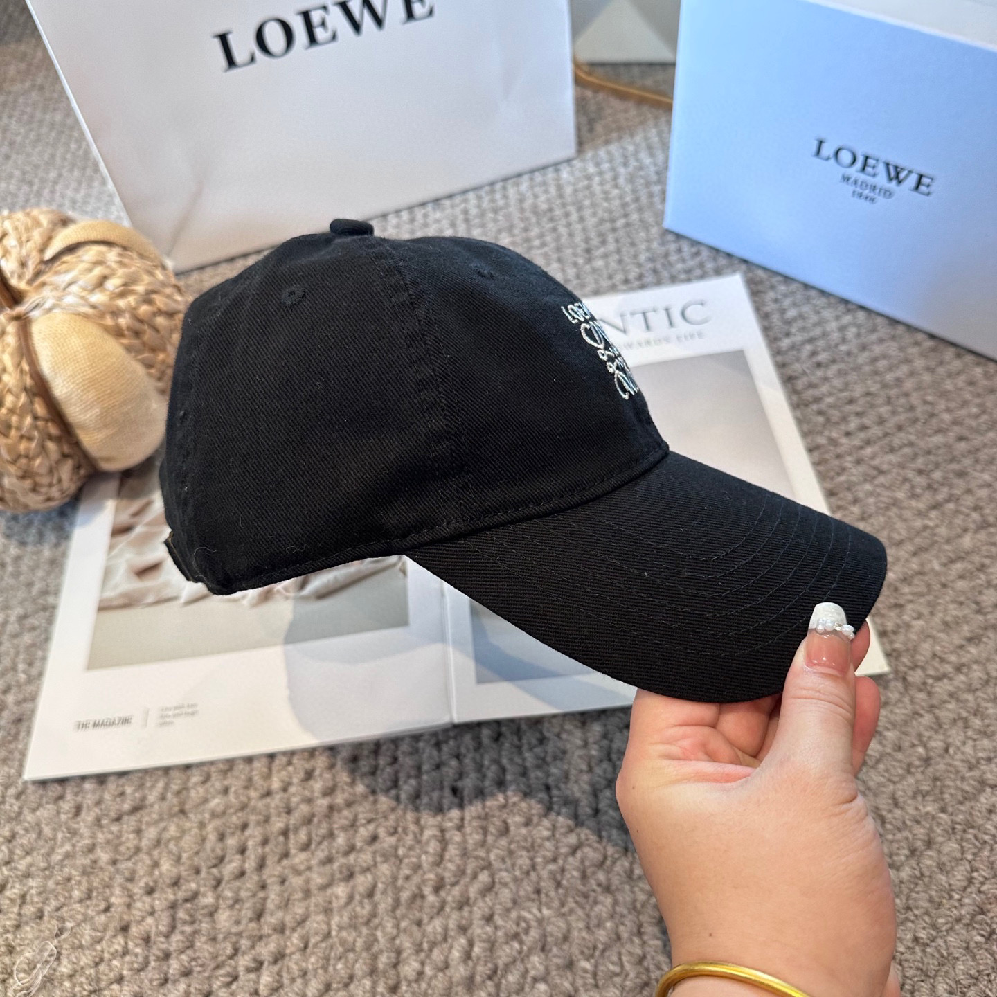 Loewe hat