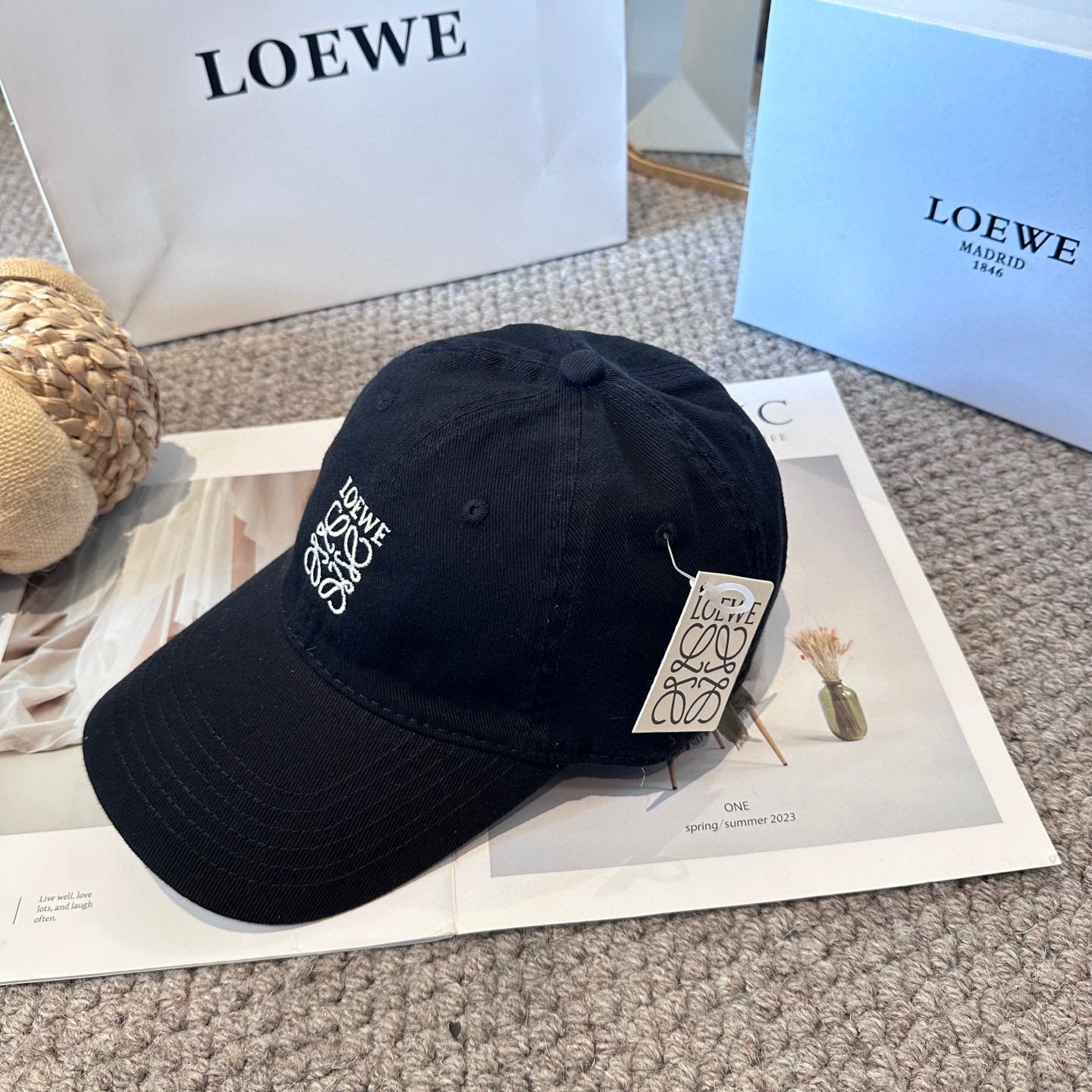 Loewe hat