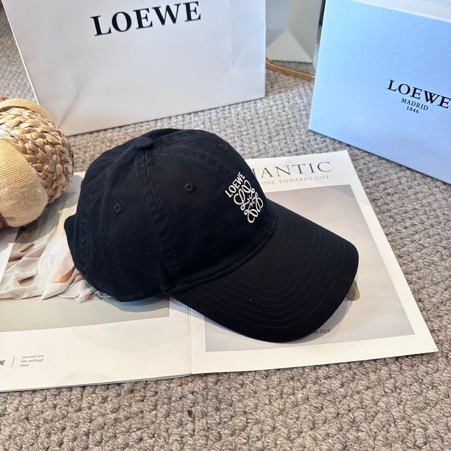 Loewe hat