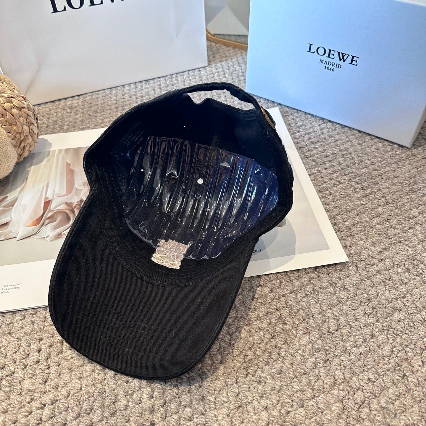 Loewe hat