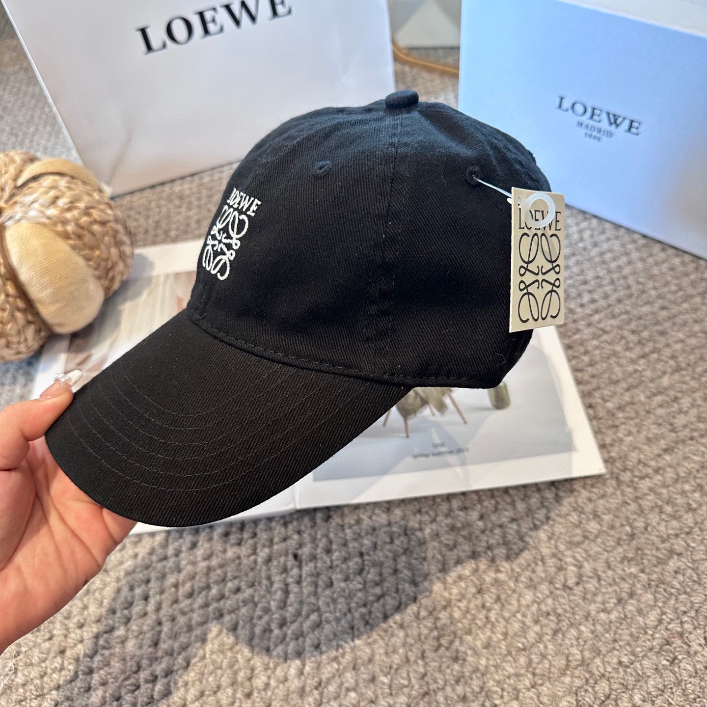Loewe hat