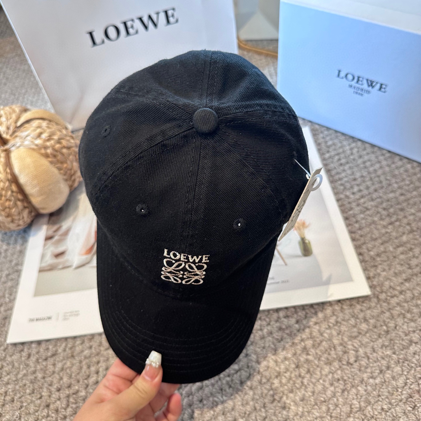 Loewe hat